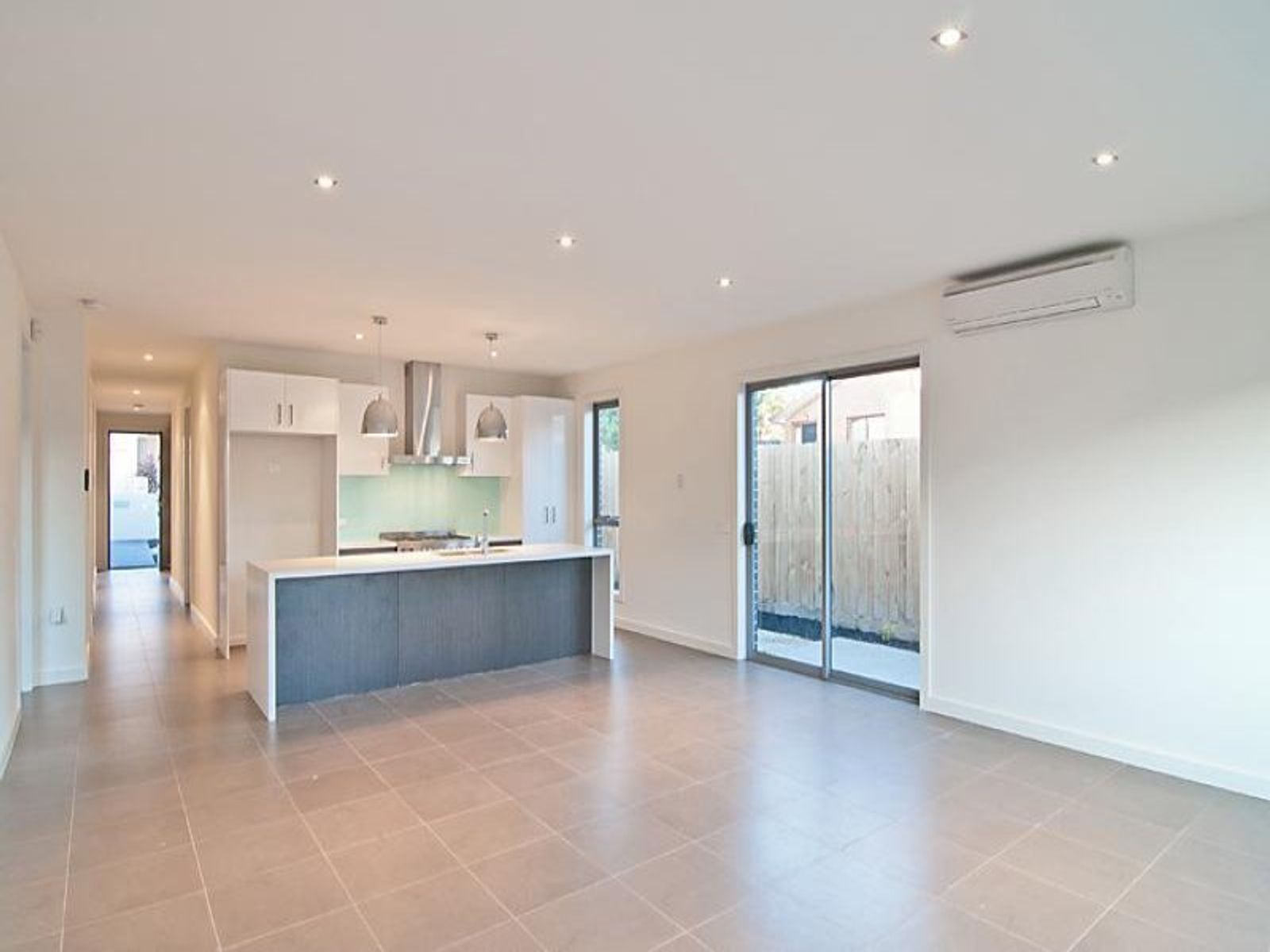 89 Rimcross Drive, Avondale Heights - Thumbnail 2