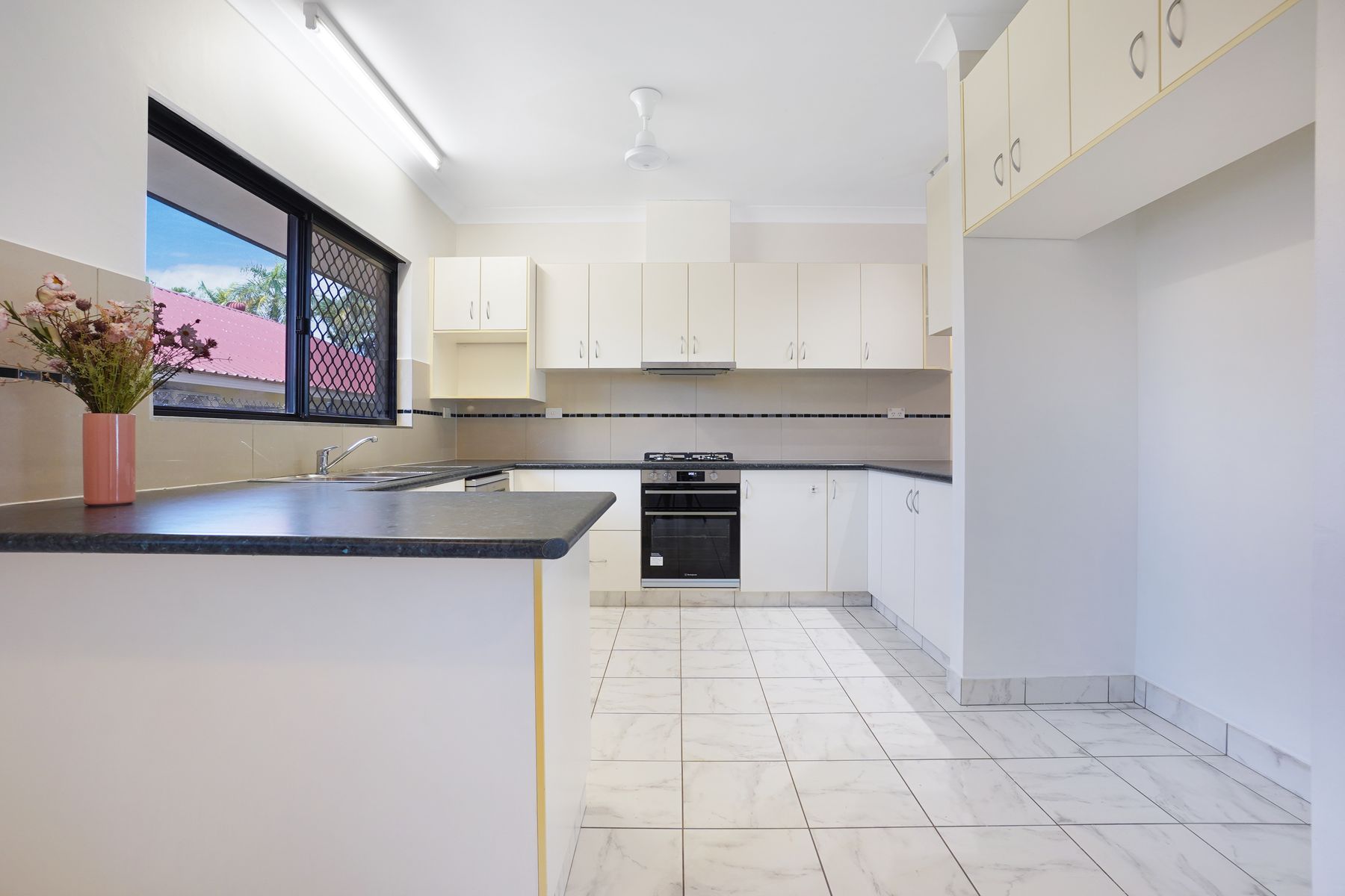 107 Forrest Parade, Rosebery NT 0832, Rosebery - Thumbnail 3