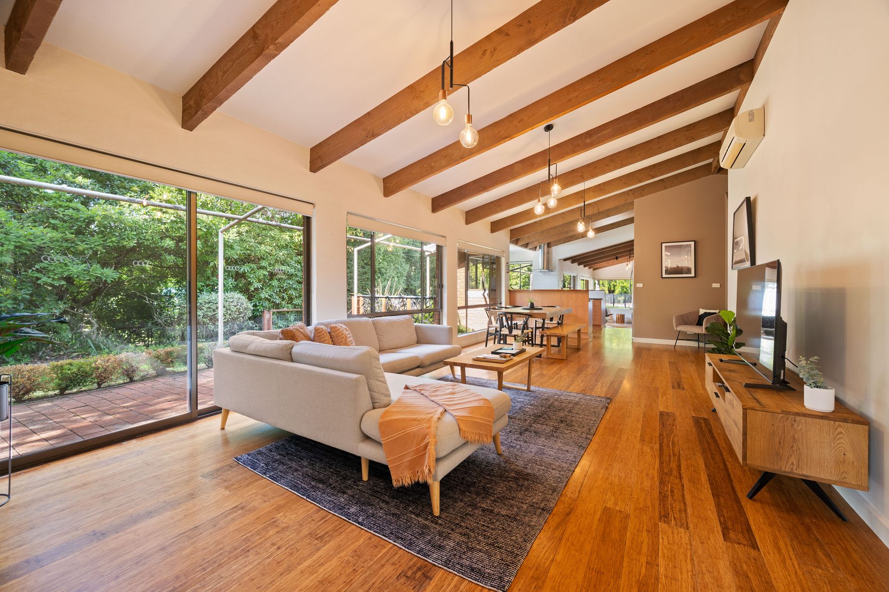 2 Houghs Lane, Bright VIC 3741, Bright - Thumbnail 4