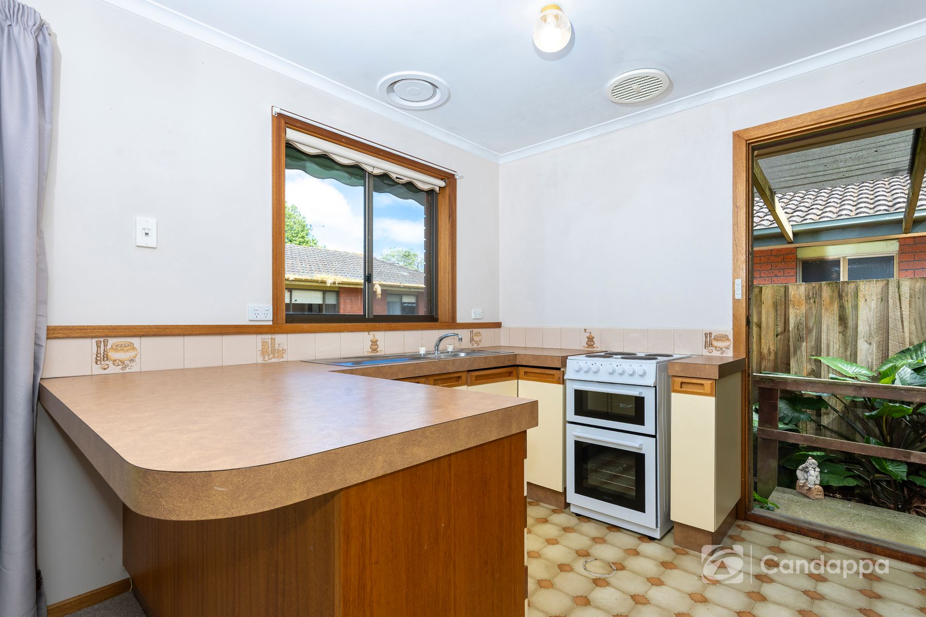 2/33 Albert Road, Drouin VIC 3818, Drouin - Thumbnail 6