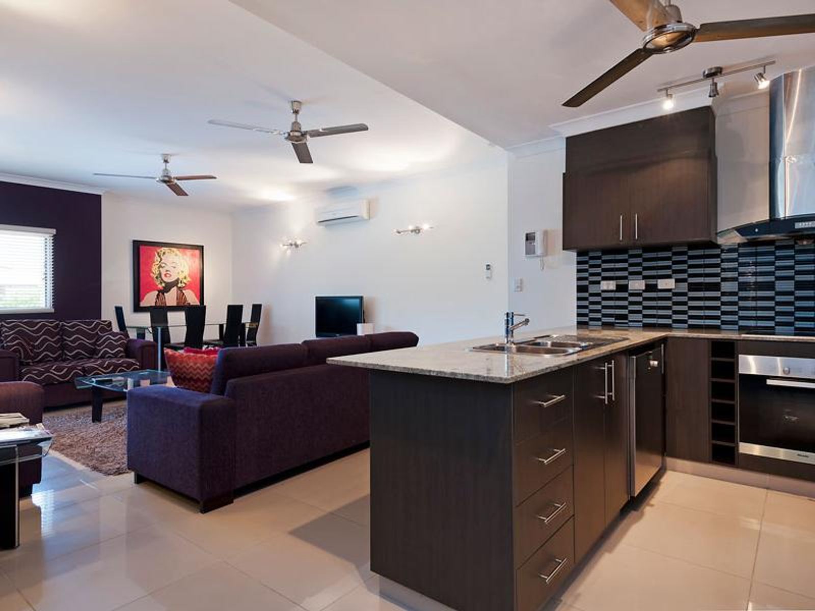 9/2 Gardiner Street, Darwin City NT 0800, Darwin City - Thumbnail 2