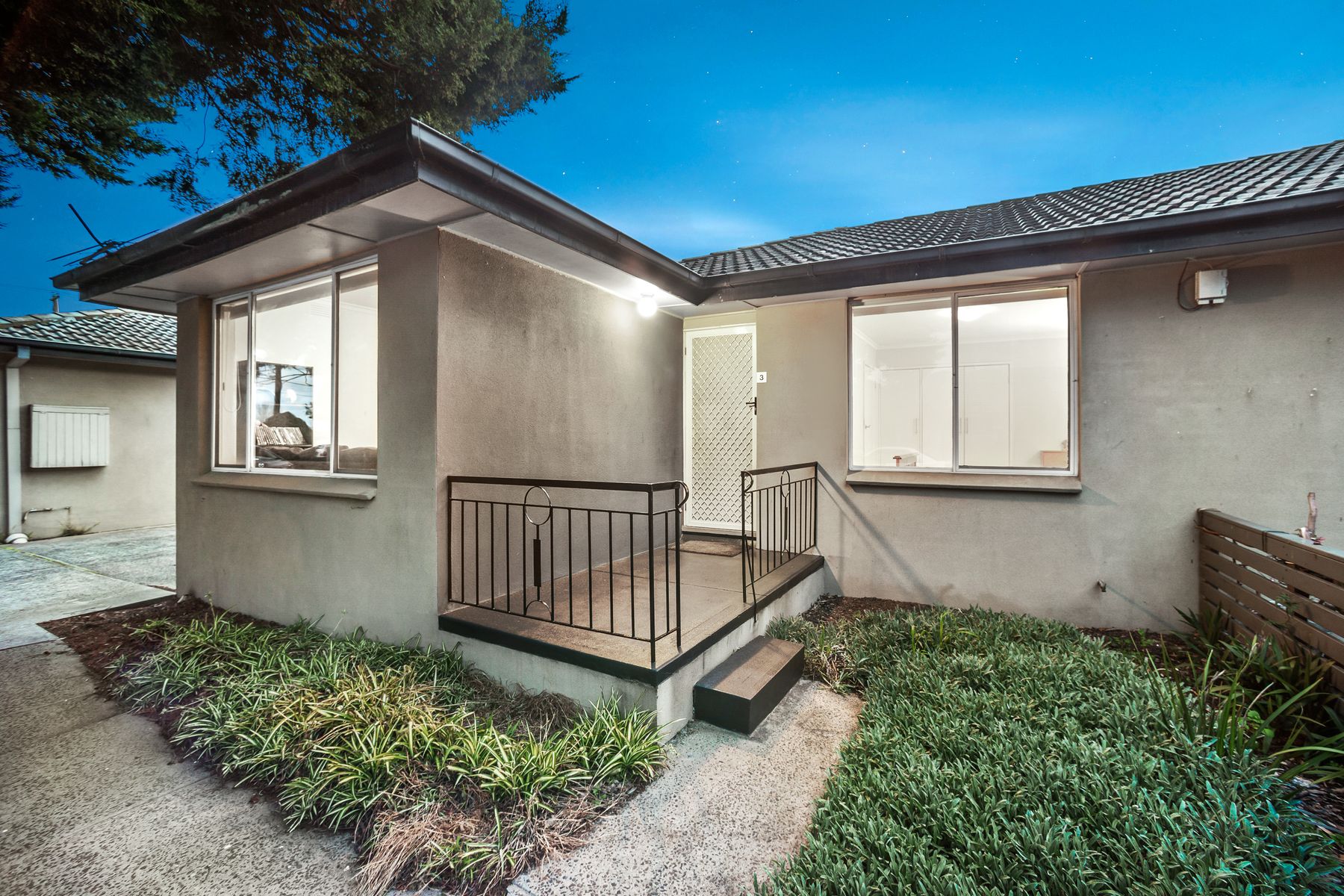 3/3, Springvale South - Thumbnail 2