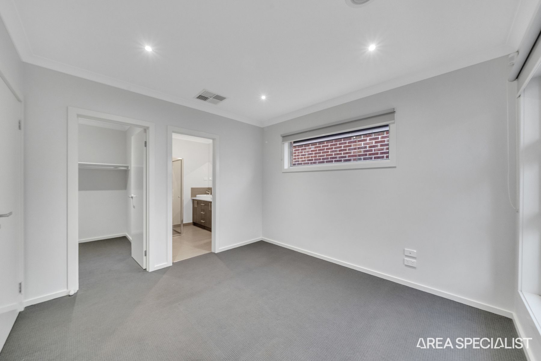19 Shipwright Parade, Werribee, VIC 3030, Werribee - Thumbnail 5