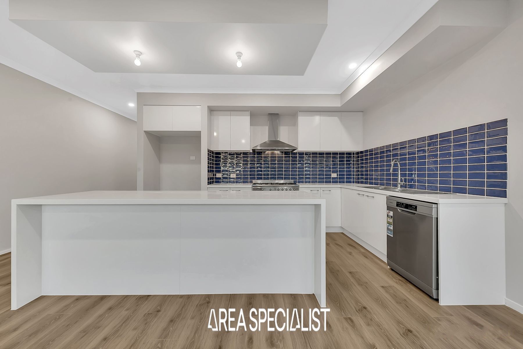 8 Houston Drive, Thornhill Park, VIC 3335, Thornhill Park - Thumbnail 3