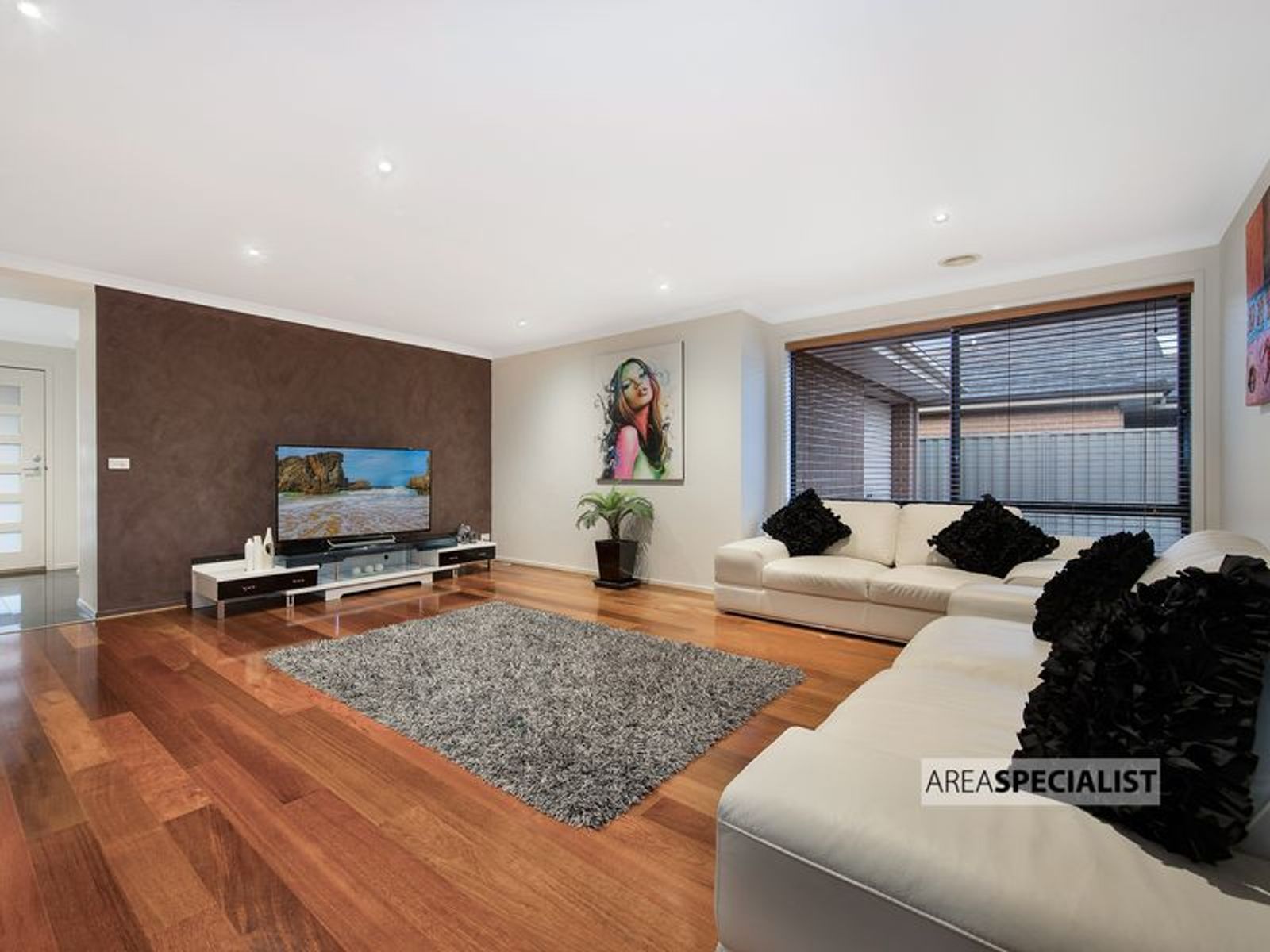 3 MONMOUTH ROAD, Cranbourne East, VIC 3977, Cranbourne East - Thumbnail 2