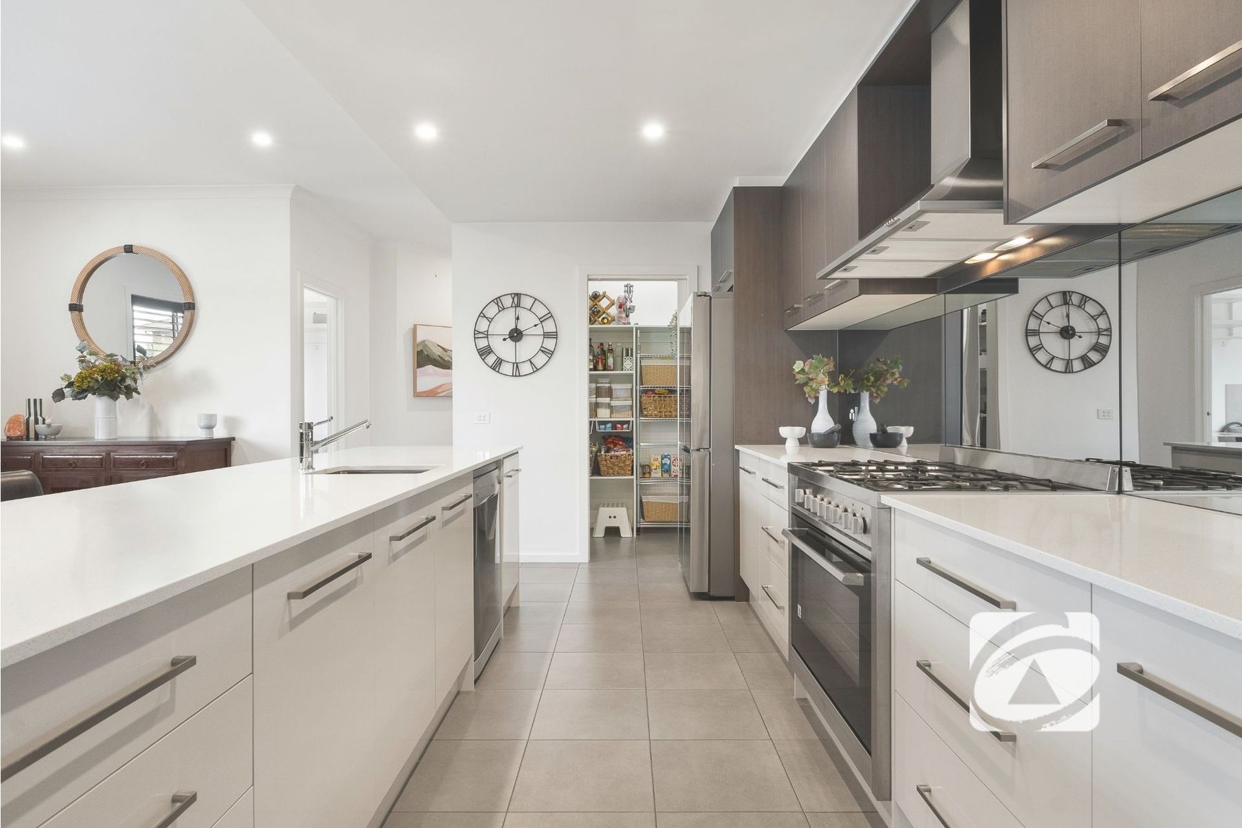 4 Grattan Way, Pakenham VIC 3810, Pakenham - Thumbnail 3