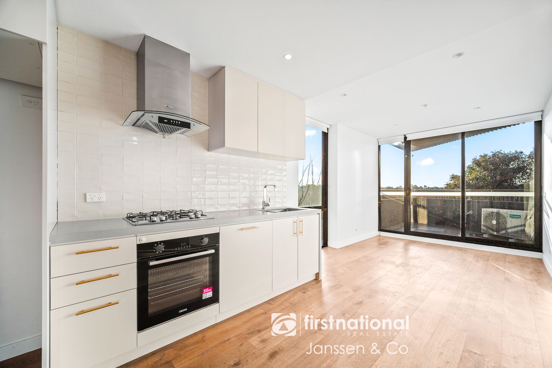 101/19-21 Poplar Street, Box Hill VIC 3128, Box Hill - Thumbnail 3