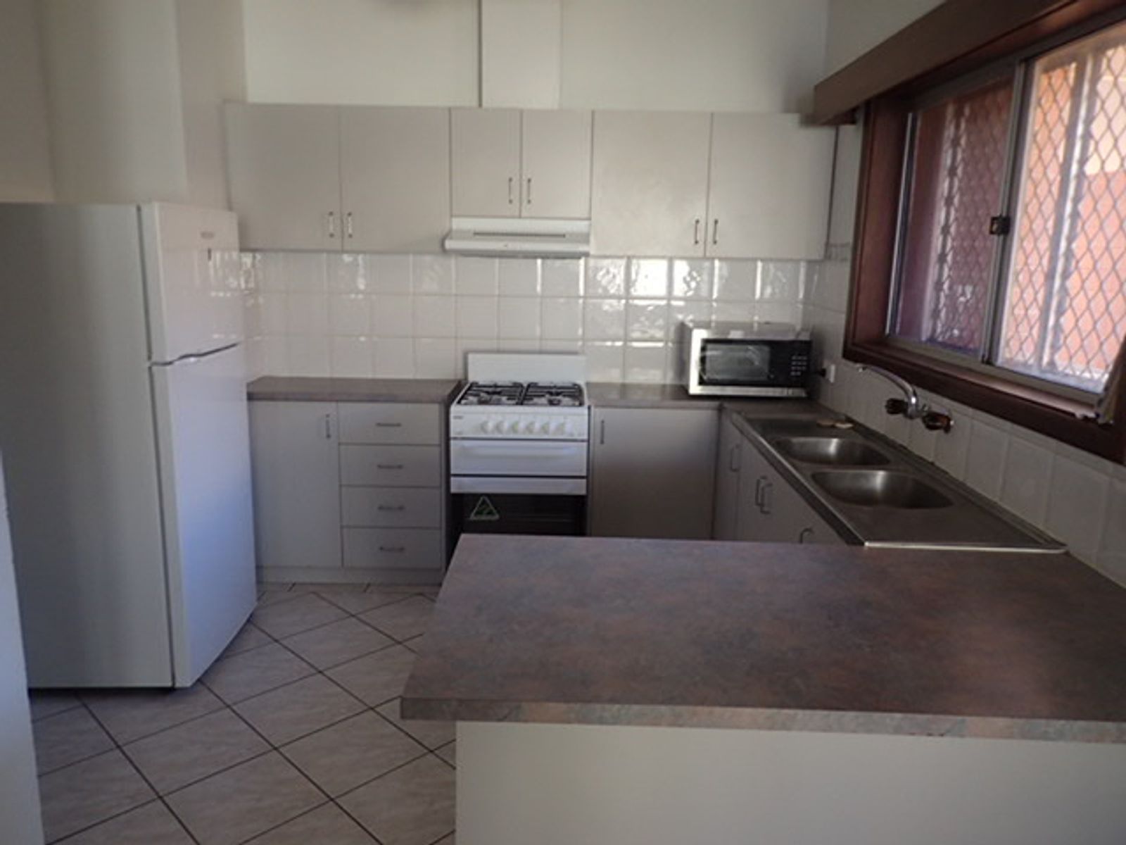 10B Etrema Loop, South Hedland WA 6722