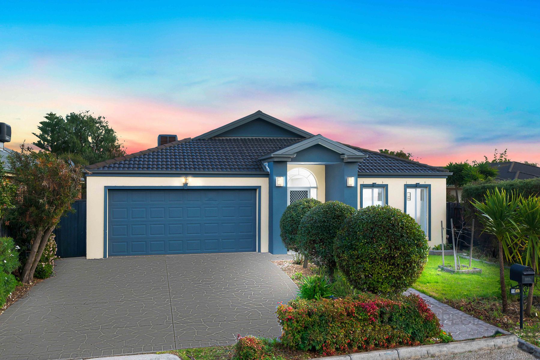 10 Whistler Crescent, Point Cook, VIC 3030, Point Cook - Thumbnail 3