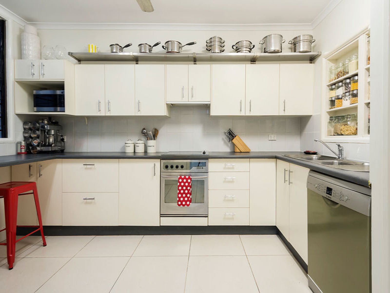 22 Frangipanni Street, Nightcliff NT 0810, Nightcliff - Thumbnail 4