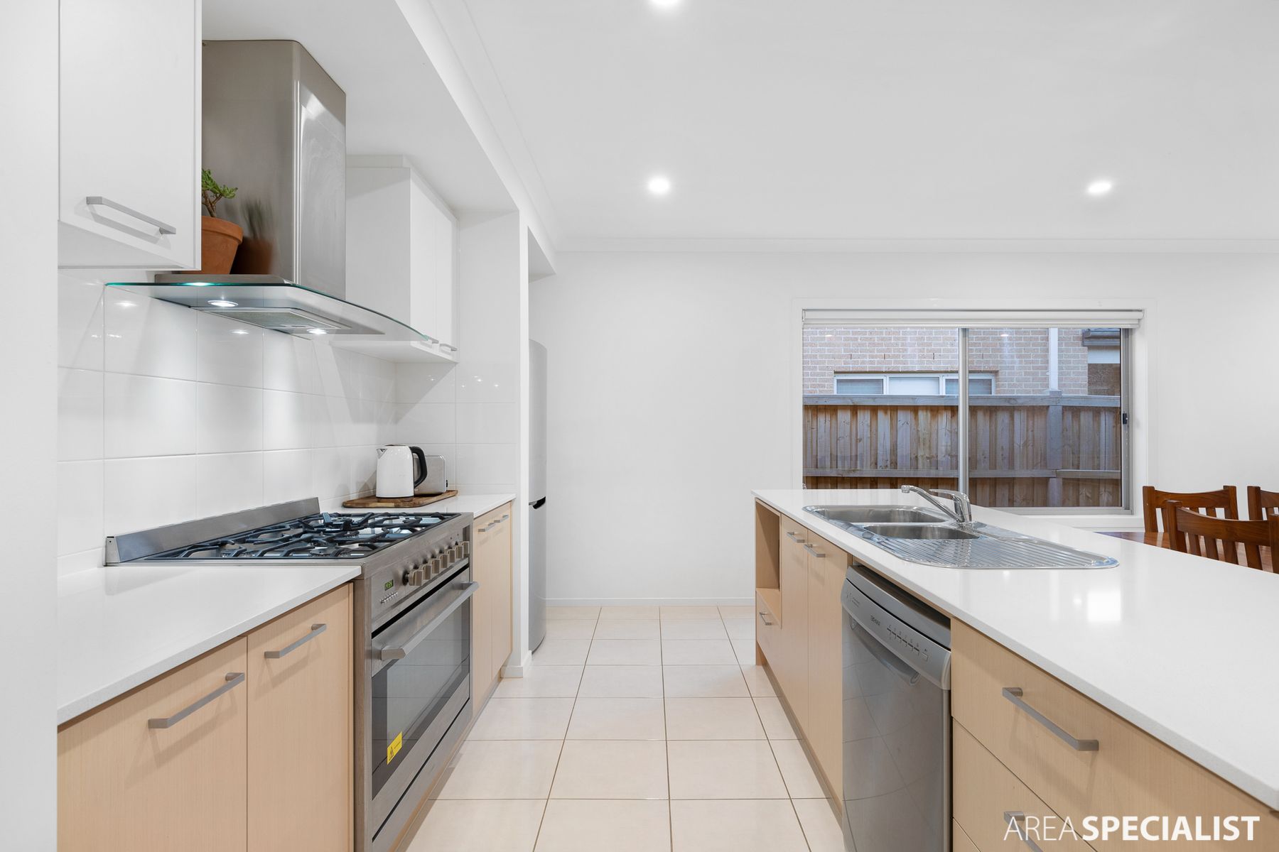 45 Baycrest Drive, Point Cook, VIC 3030, Point Cook - Thumbnail 4