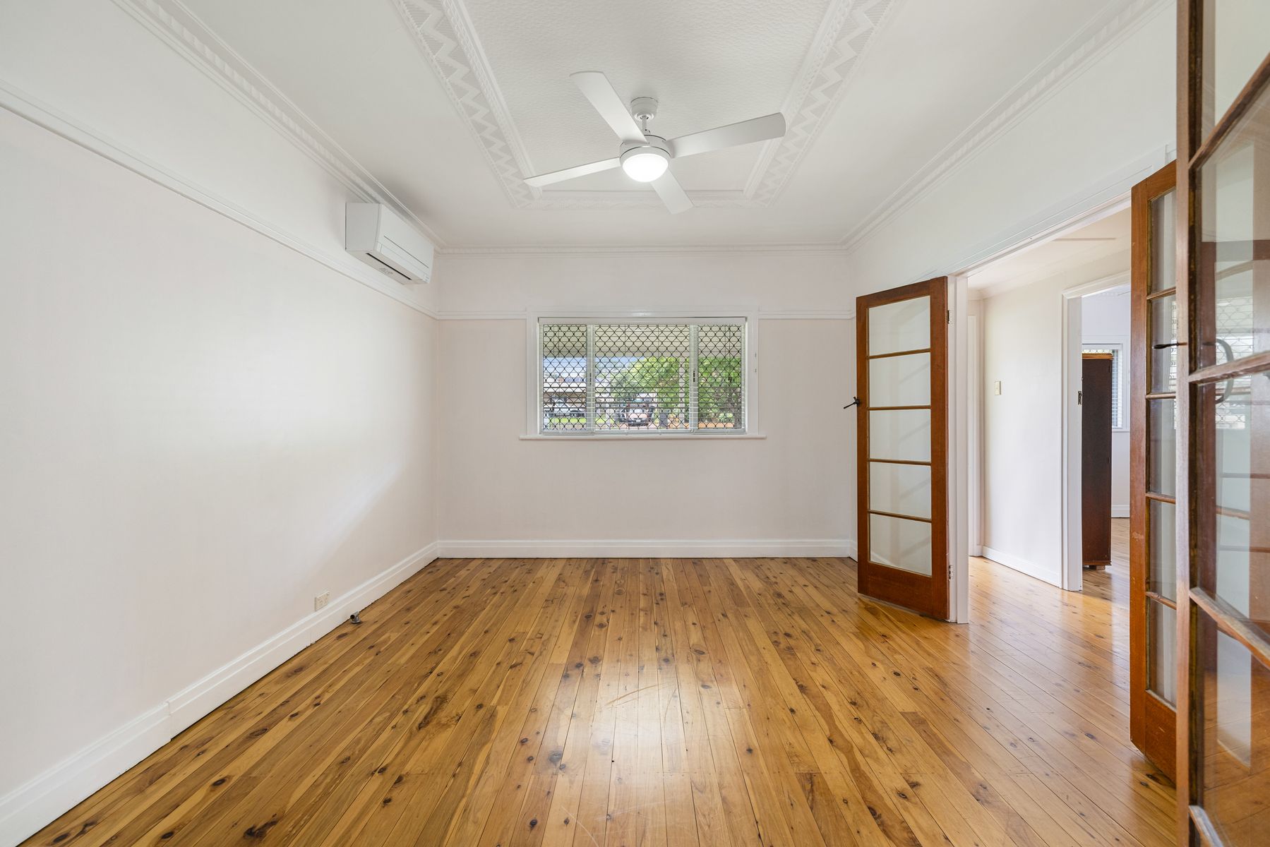 737 Ruthven Street, South Toowoomba QLD 4350, South Toowoomba - Thumbnail 4