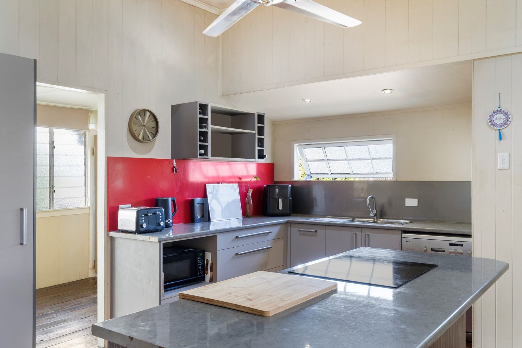 71 Hill Street, Tivoli QLD 4305, Tivoli - Thumbnail 2