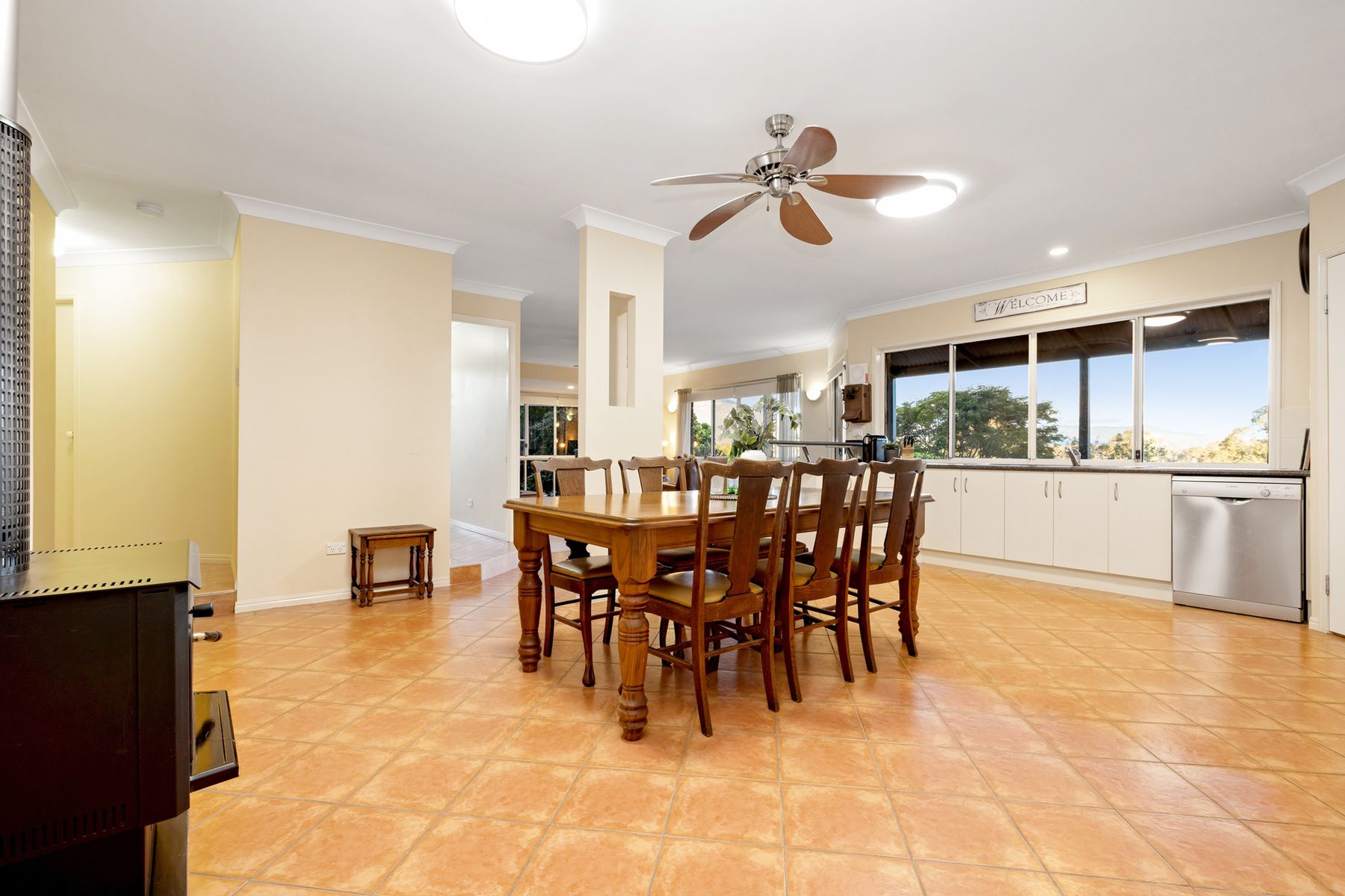 82 Larch Road, Tamborine QLD 4270, Tamborine - Thumbnail 4