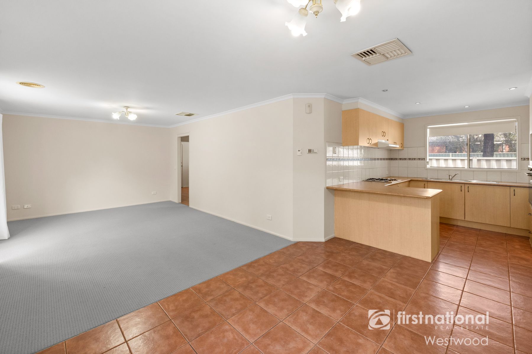 33 Sandleford Way, Hoppers Crossing VIC 3029, Hoppers Crossing - Thumbnail 5