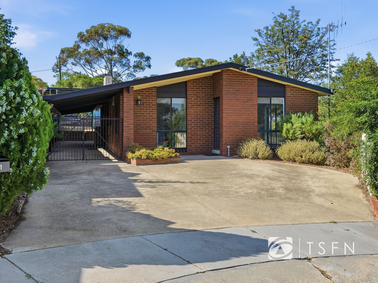 1 Mayo Court, Golden Square VIC 3555