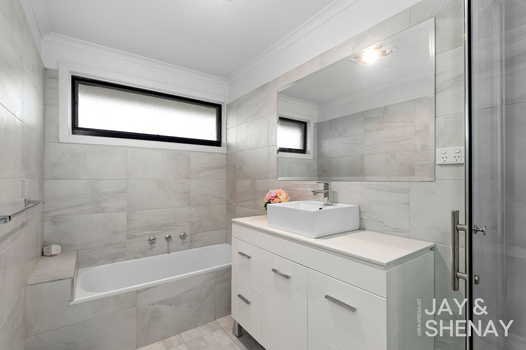 241 James Cook Drive, Endeavour Hills, Endeavour Hills - Thumbnail 7
