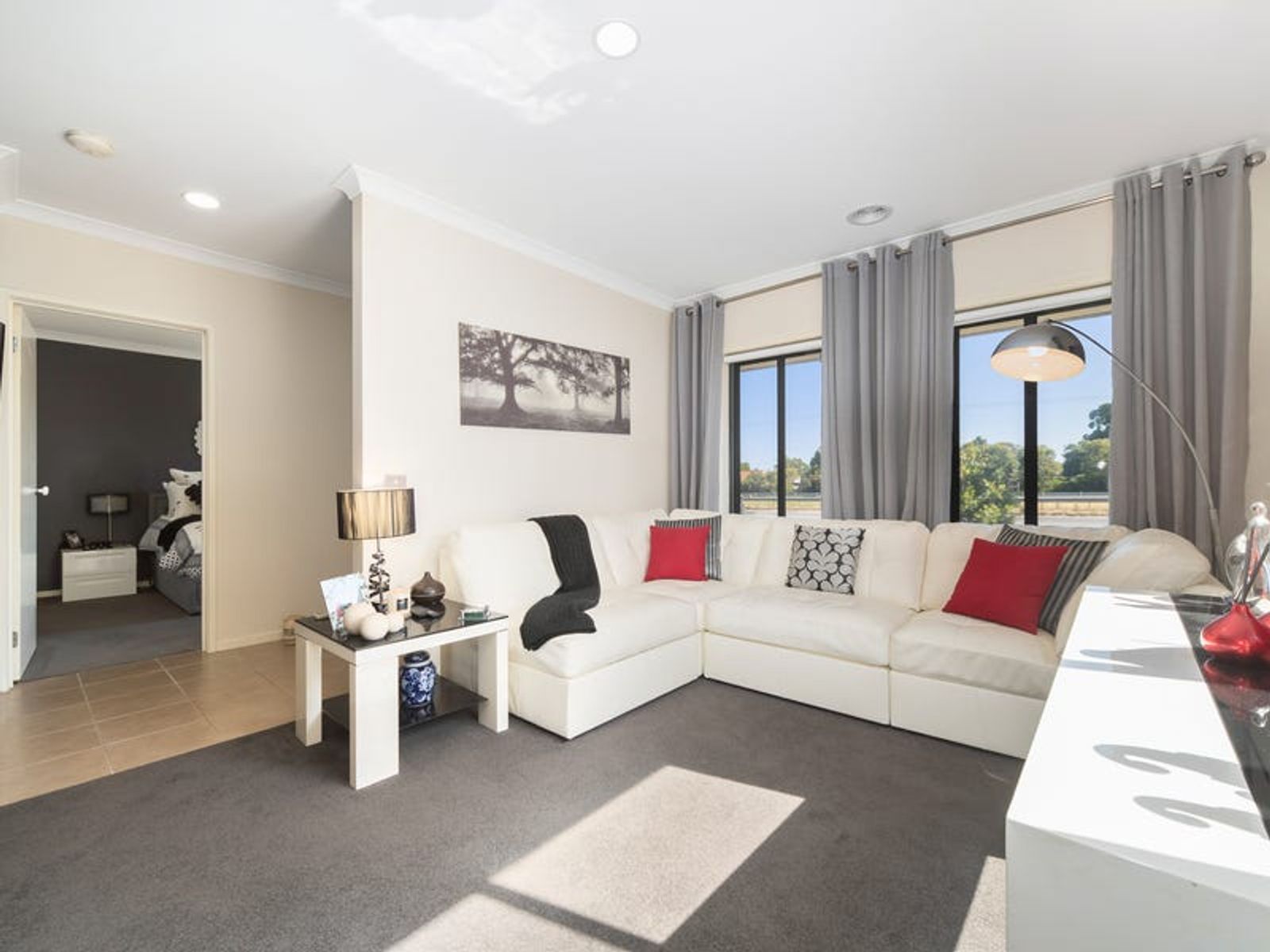 27 Waterbury Street, Cranbourne, VIC 3977, Cranbourne - Thumbnail 3