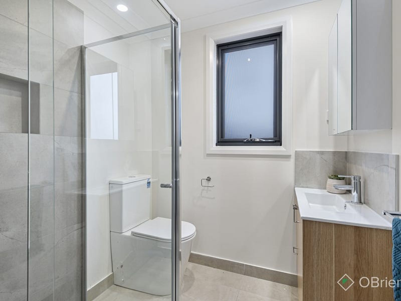 15 Girvan Circuit, Endeavour Hills, VIC 3802, Endeavour Hills - Thumbnail 6