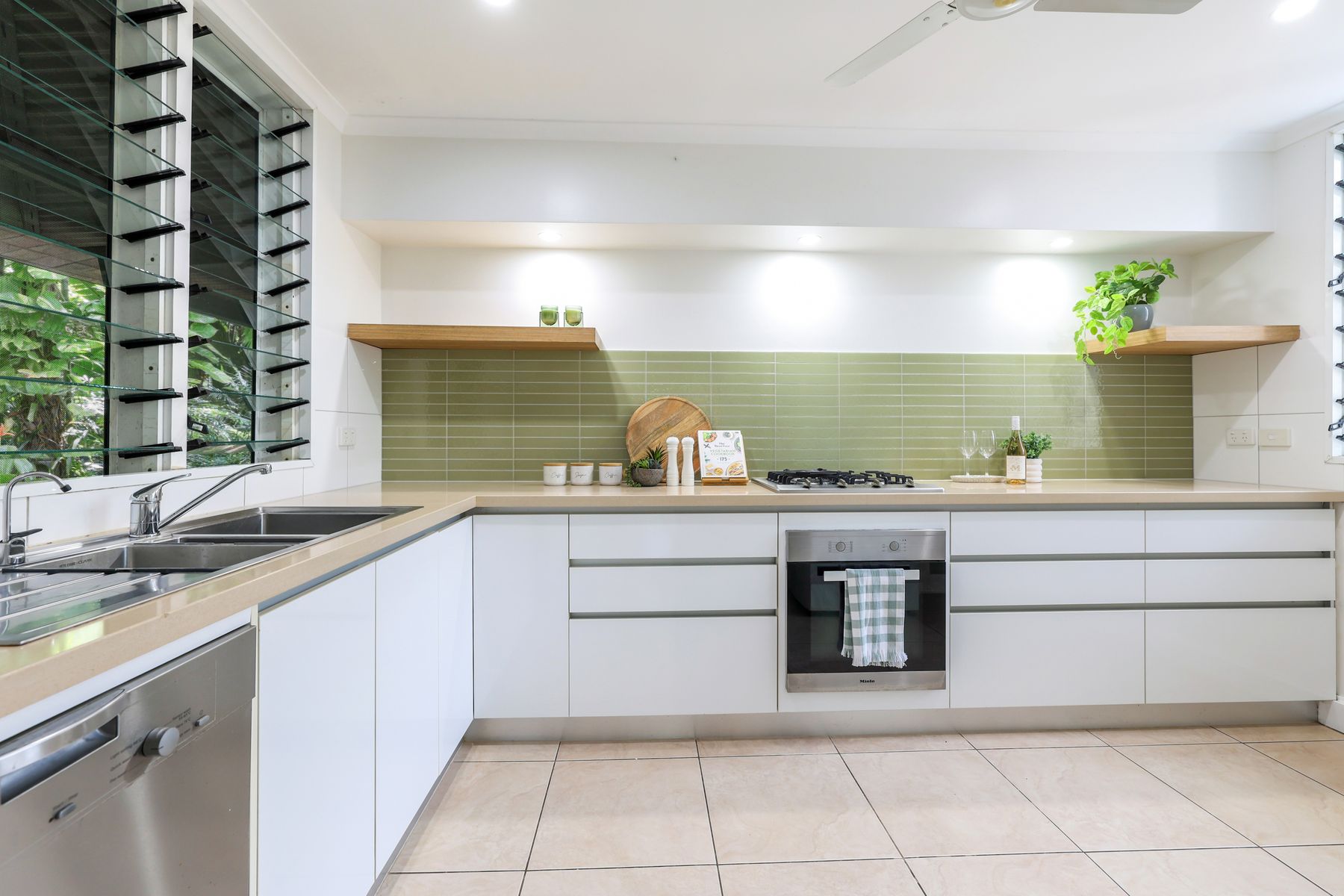 16 Gilbert Street, Ludmilla NT 0820, Ludmilla - Thumbnail 4
