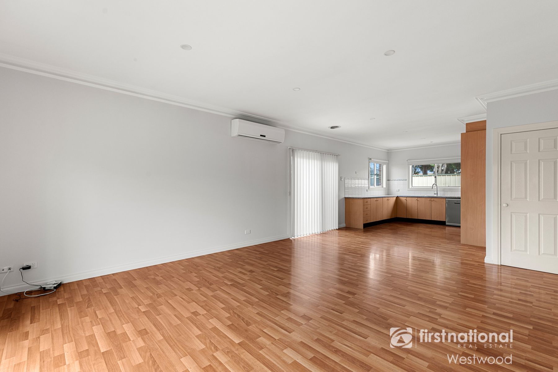 2/105 Hogans Road, Hoppers Crossing VIC 3029, Hoppers Crossing - Thumbnail 3