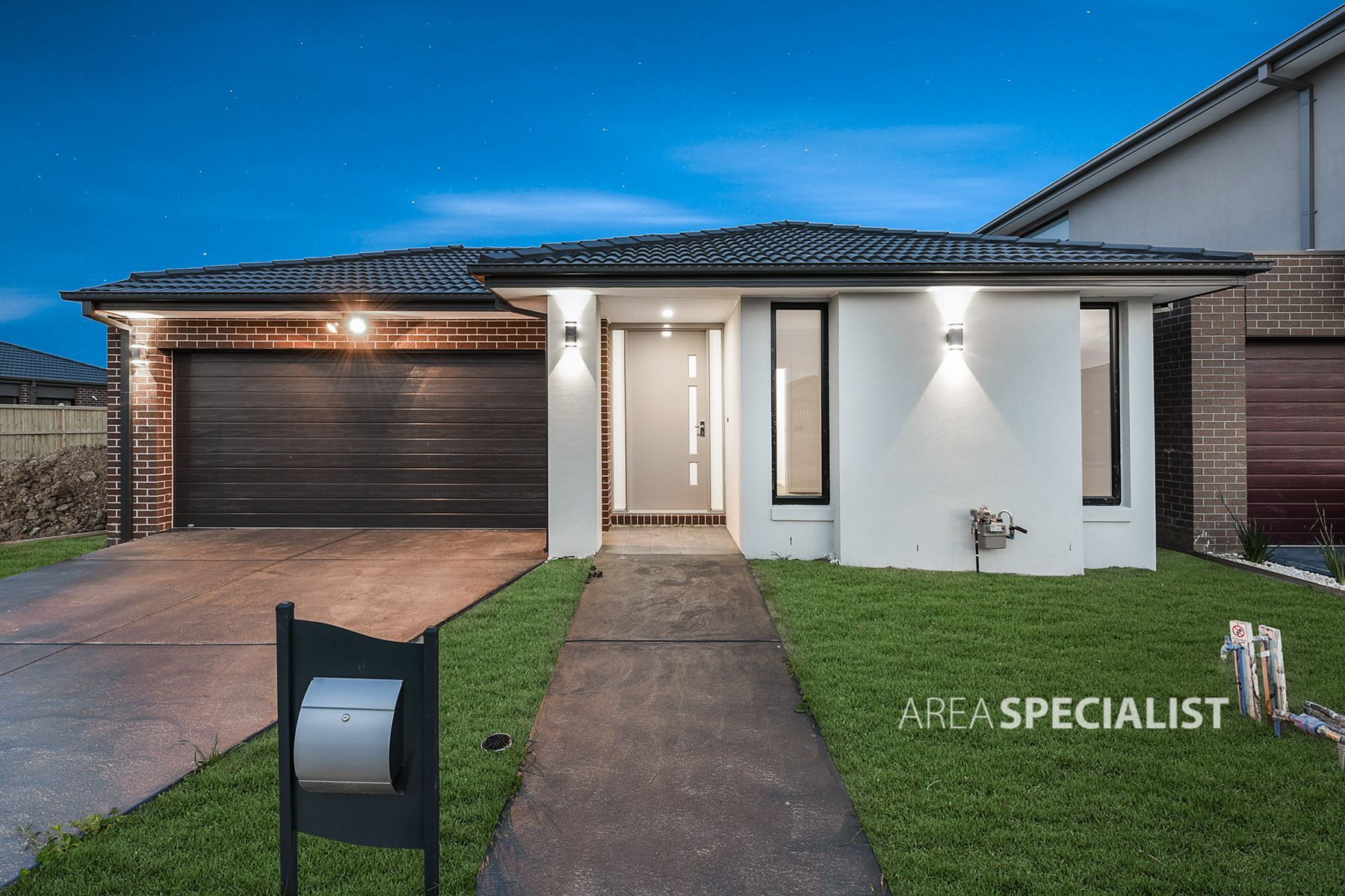 22 Stature Avenue, Clyde North, VIC 3978, Clyde North - Thumbnail 2