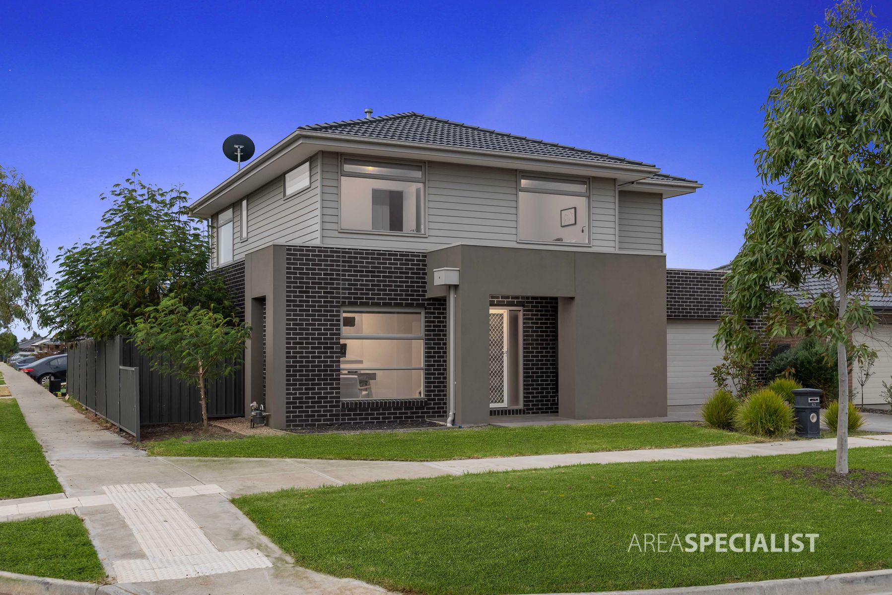 43 Gateau Drive, Werribee, VIC 3030, Werribee - Thumbnail 3