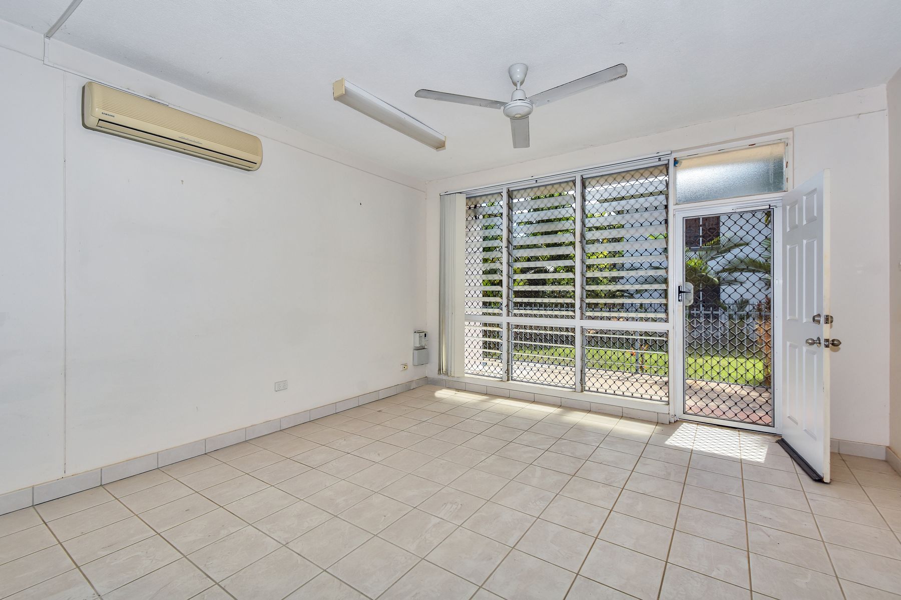 2/5 Hinkler Crescent, Fannie Bay NT 0820, Fannie Bay - Thumbnail 4