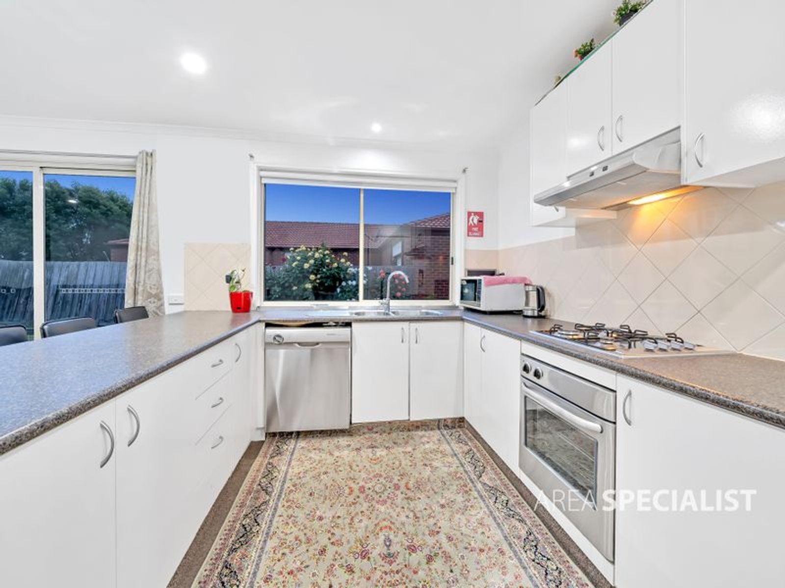 17 Pirita Place, Cranbourne West, VIC 3977, Cranbourne West - Thumbnail 6