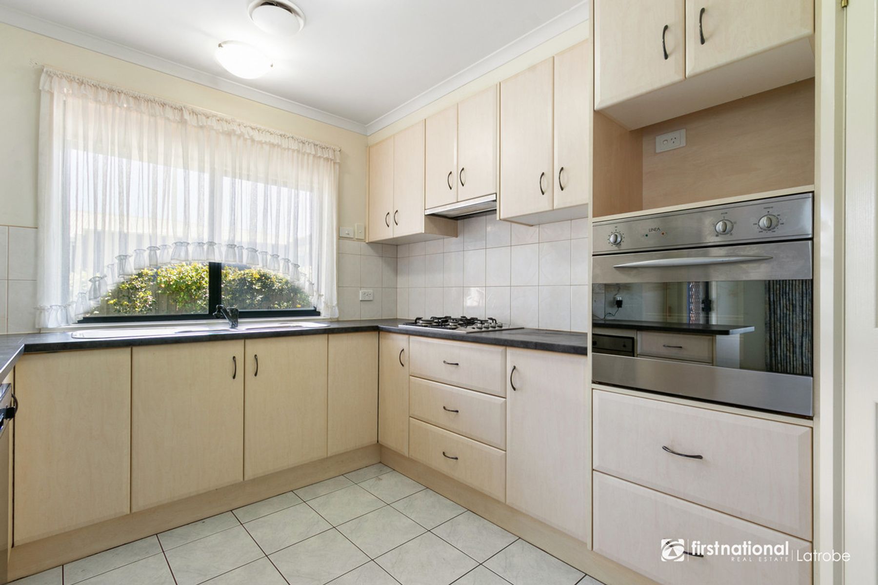 10 Dublin Place, Traralgon VIC 3844, Traralgon - Thumbnail 7