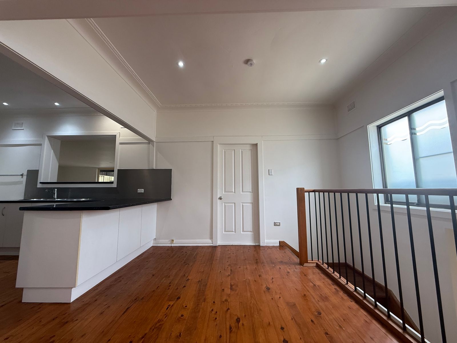 284 Gladstone Ave, Mount Saint Thomas NSW 2500, Mount Saint Thomas - Thumbnail 3