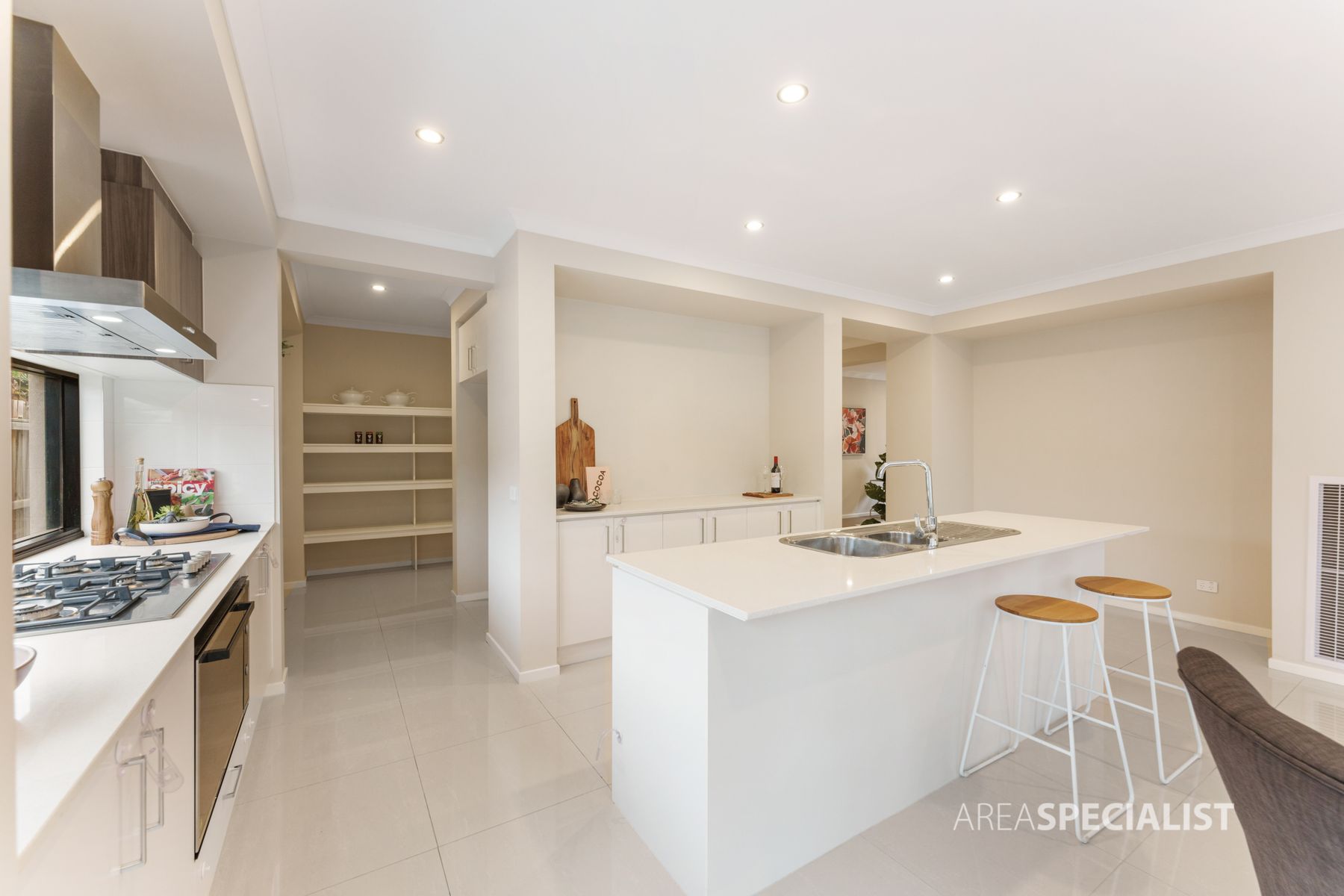4 Allunga Way, Werribee, VIC 3030, Werribee - Thumbnail 8