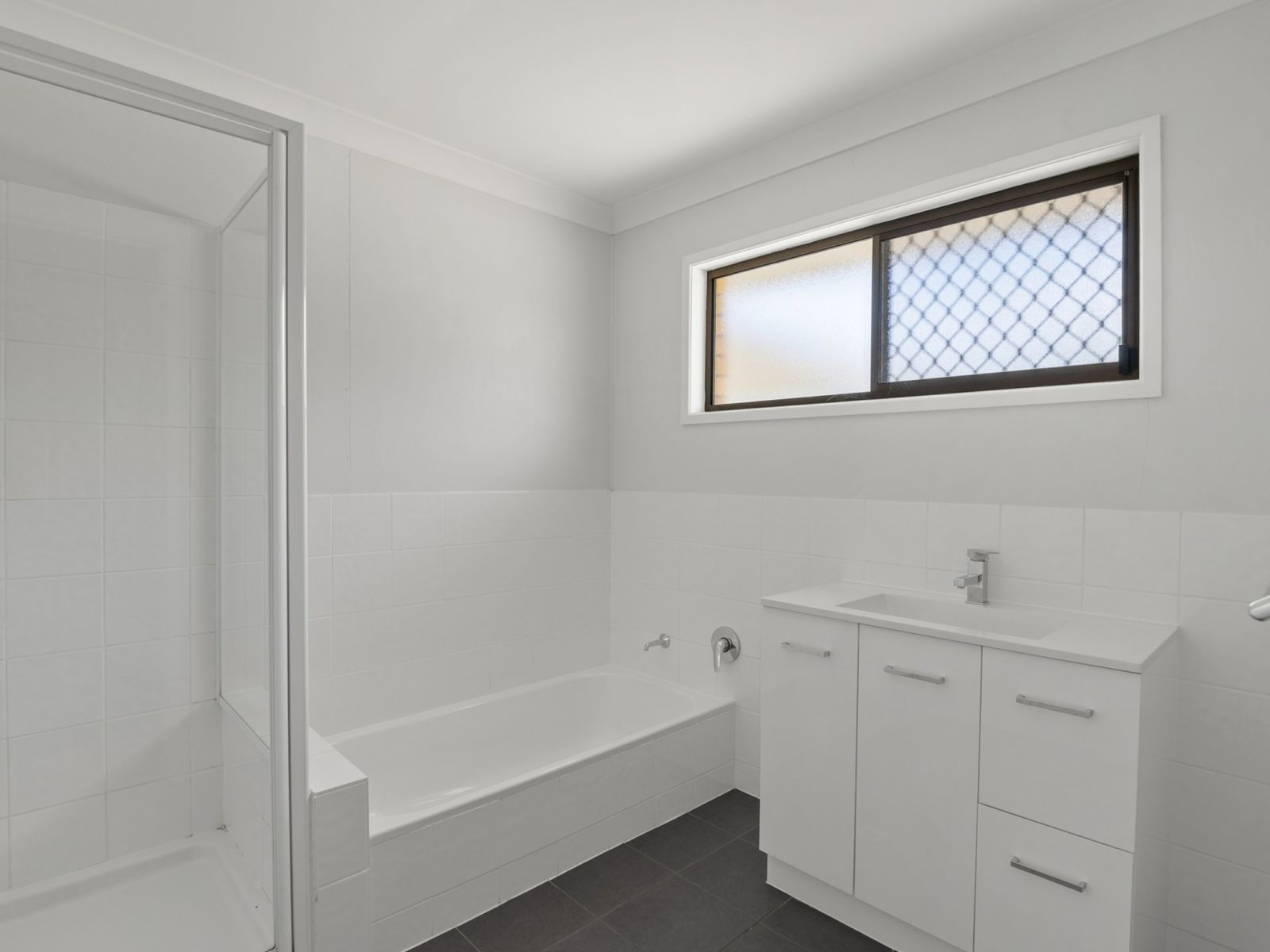 8 Bell Street, Rosenthal Heights - Thumbnail 4
