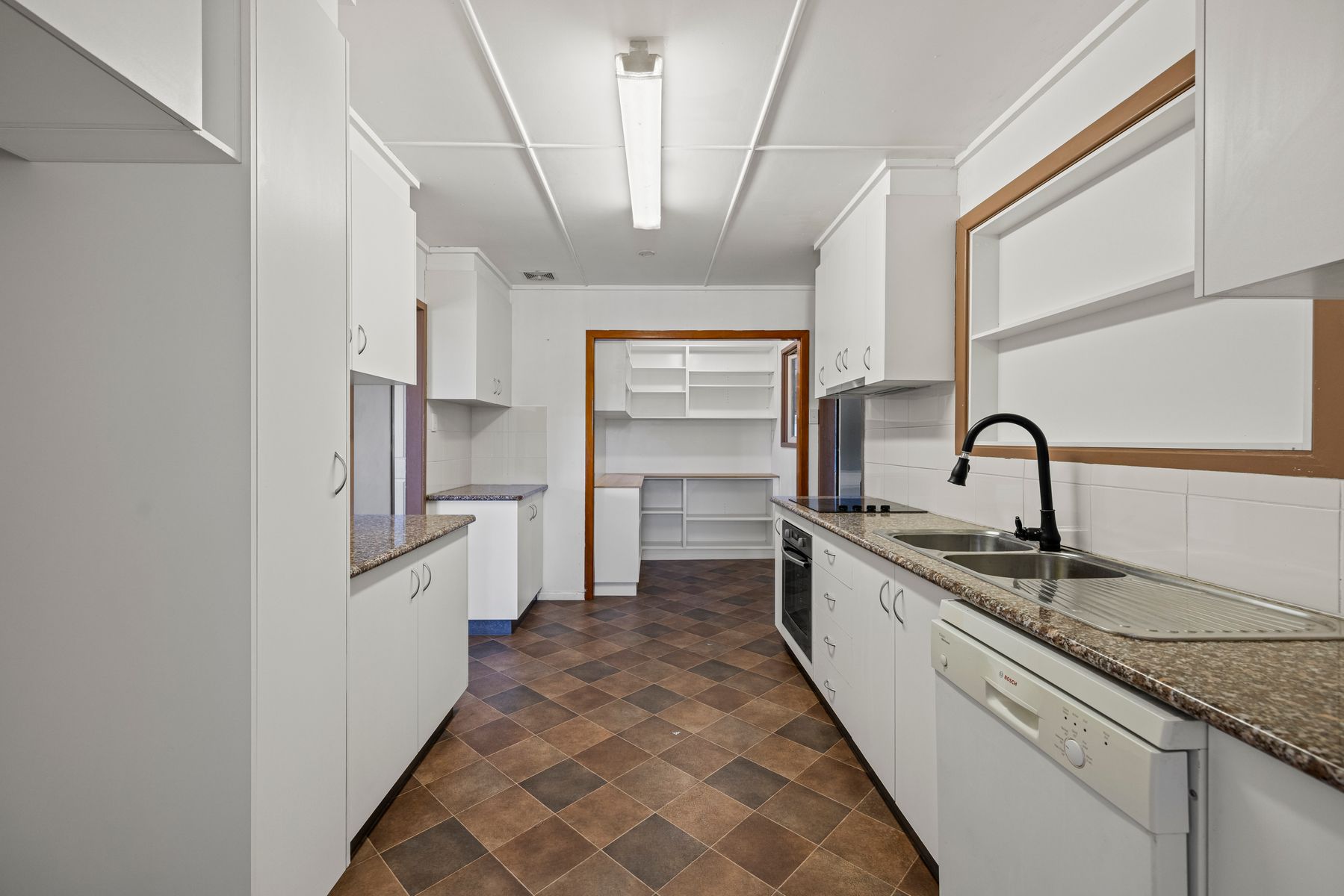 9 Cessna Street, Wilsonton QLD 4350, Wilsonton - Thumbnail 4
