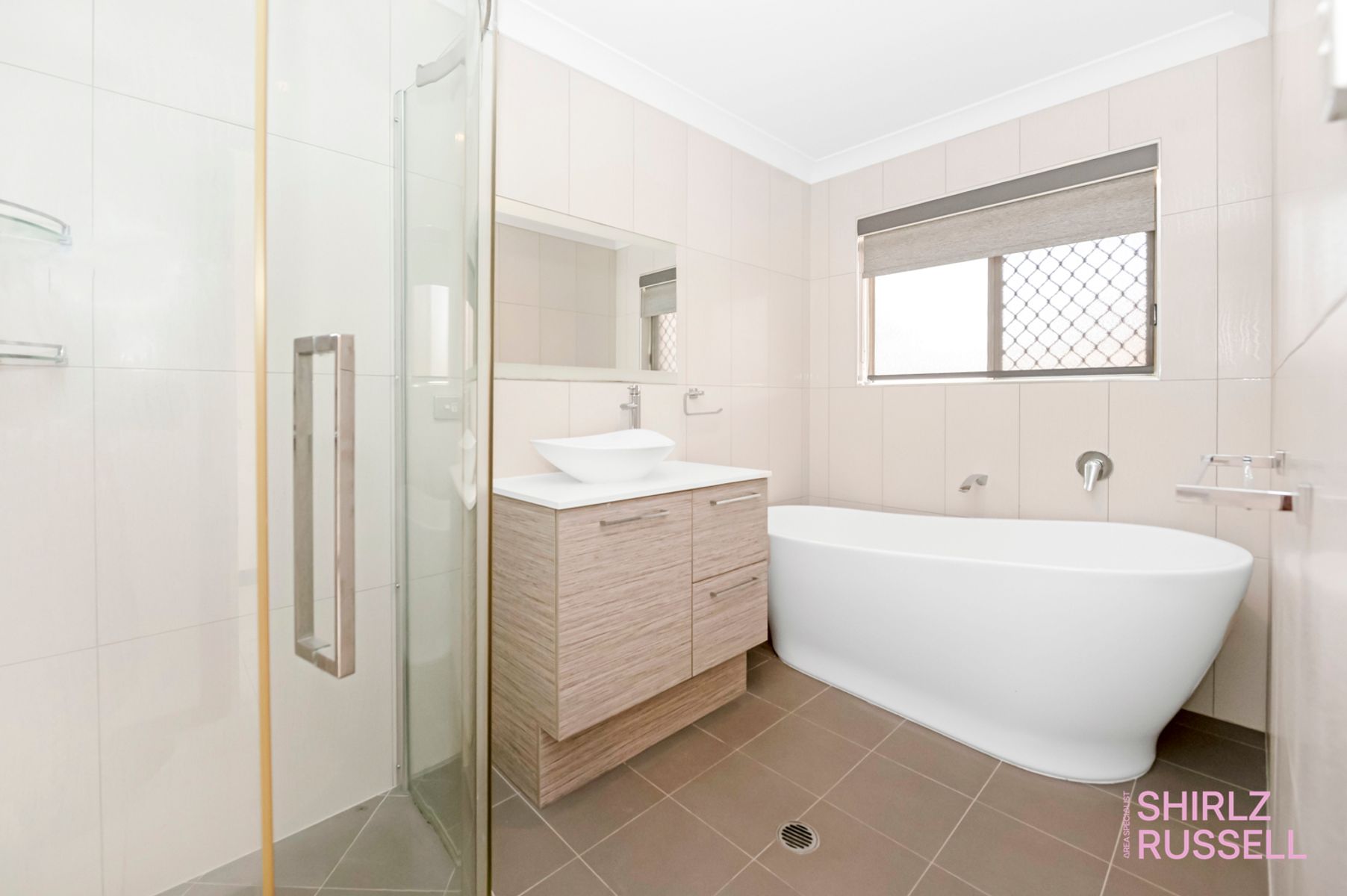 18 Angelina Ave 13