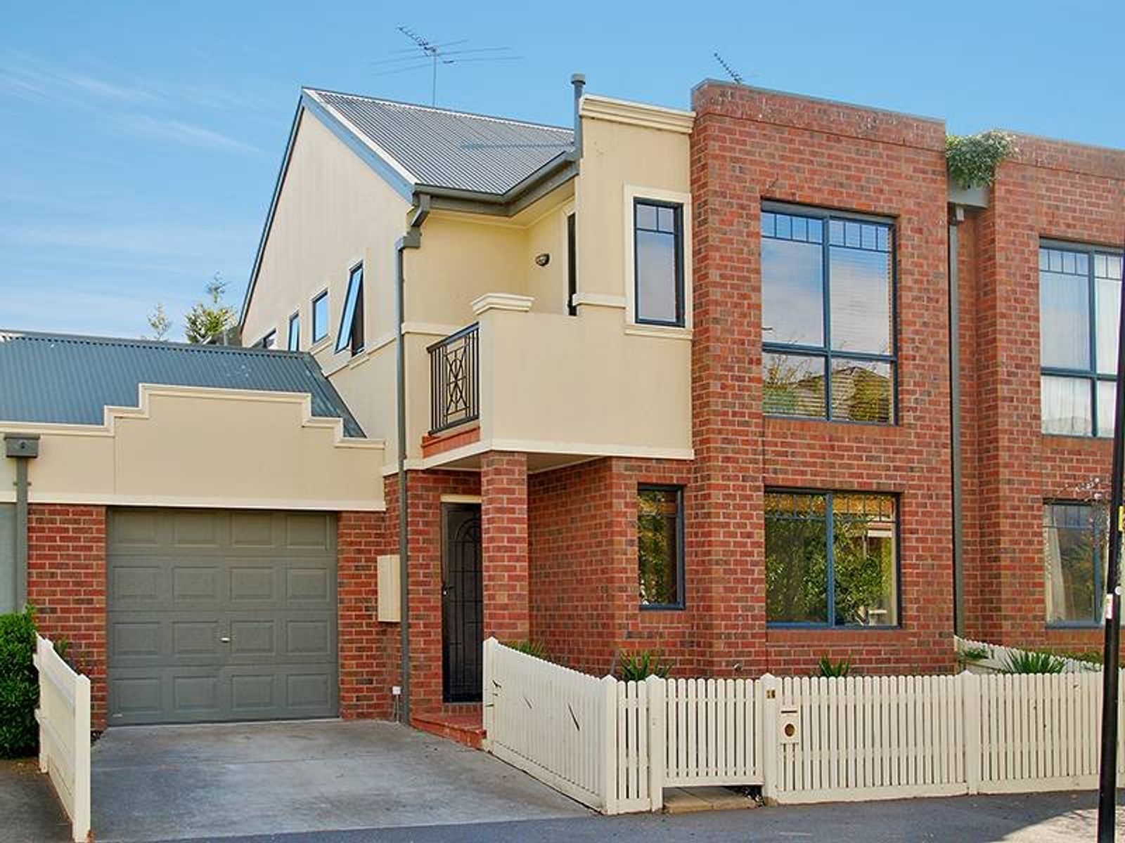14 Tankard Street, Kensington - Thumbnail 2