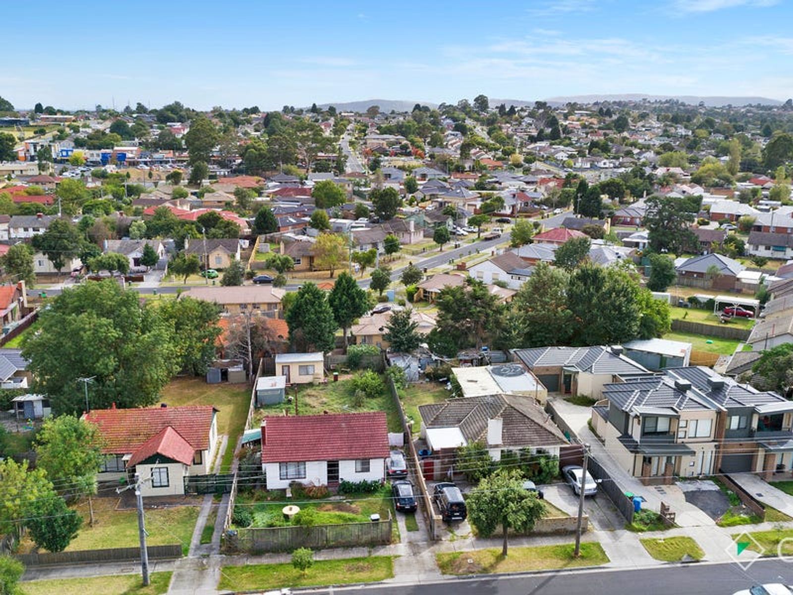 9 Oak Avenue, Doveton, VIC 3177, Doveton - Thumbnail 2