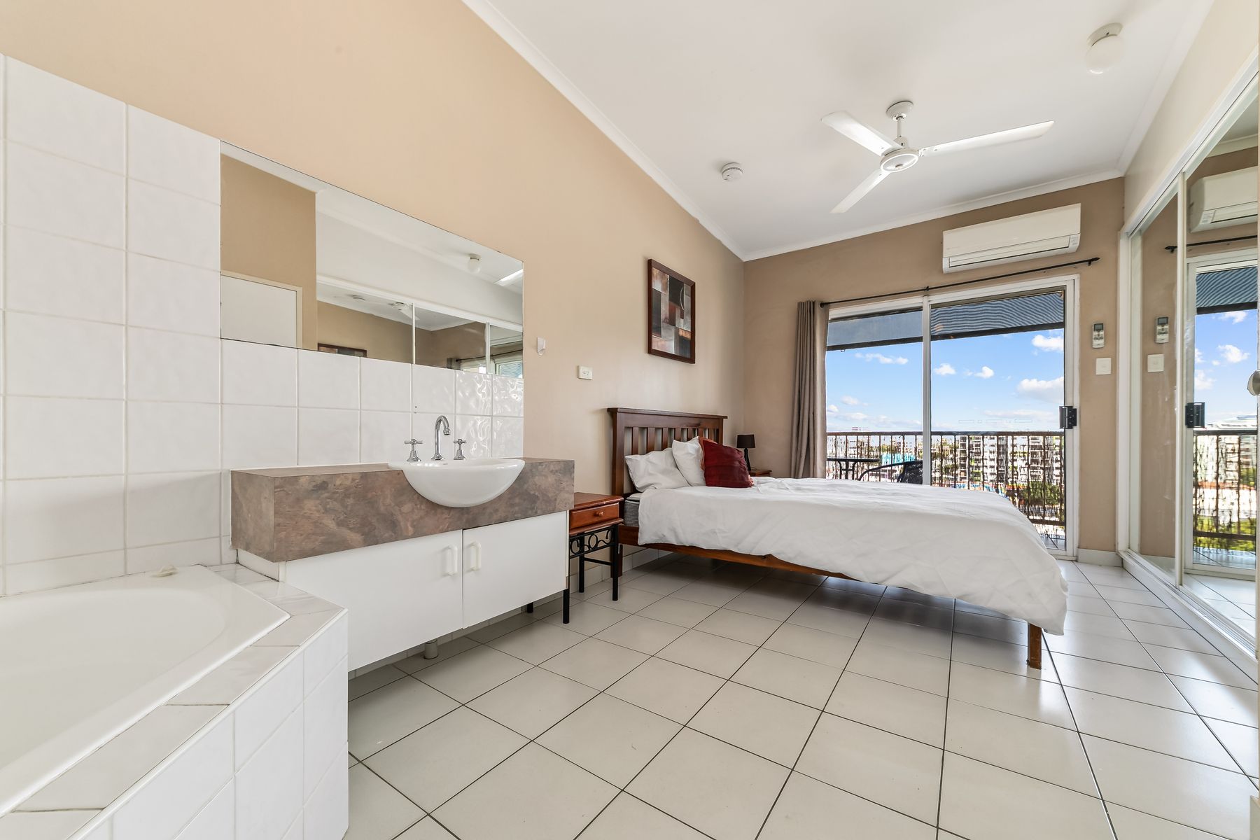 156/21 Cavenagh Street, Darwin City NT 0800, Darwin City - Thumbnail 5