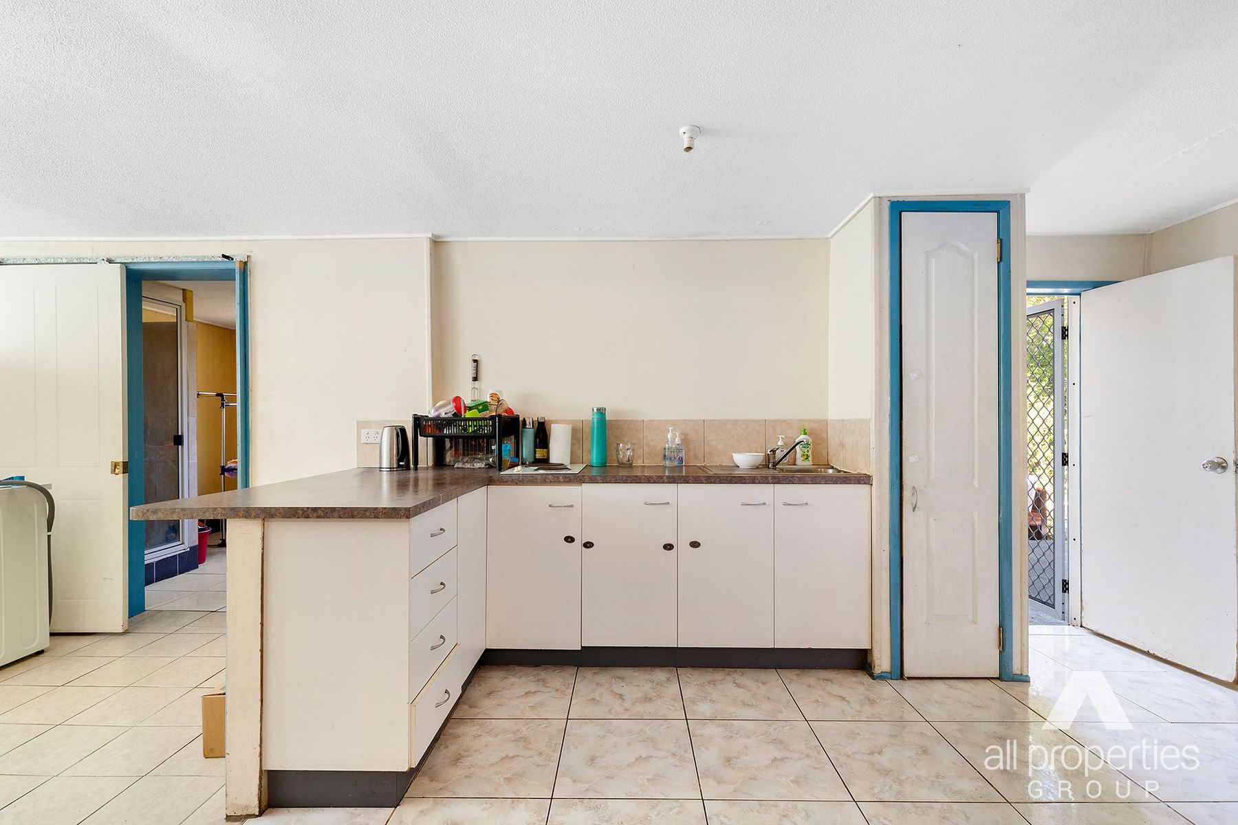 35 Myra Street, Kingston QLD 4114, Kingston - Thumbnail 3
