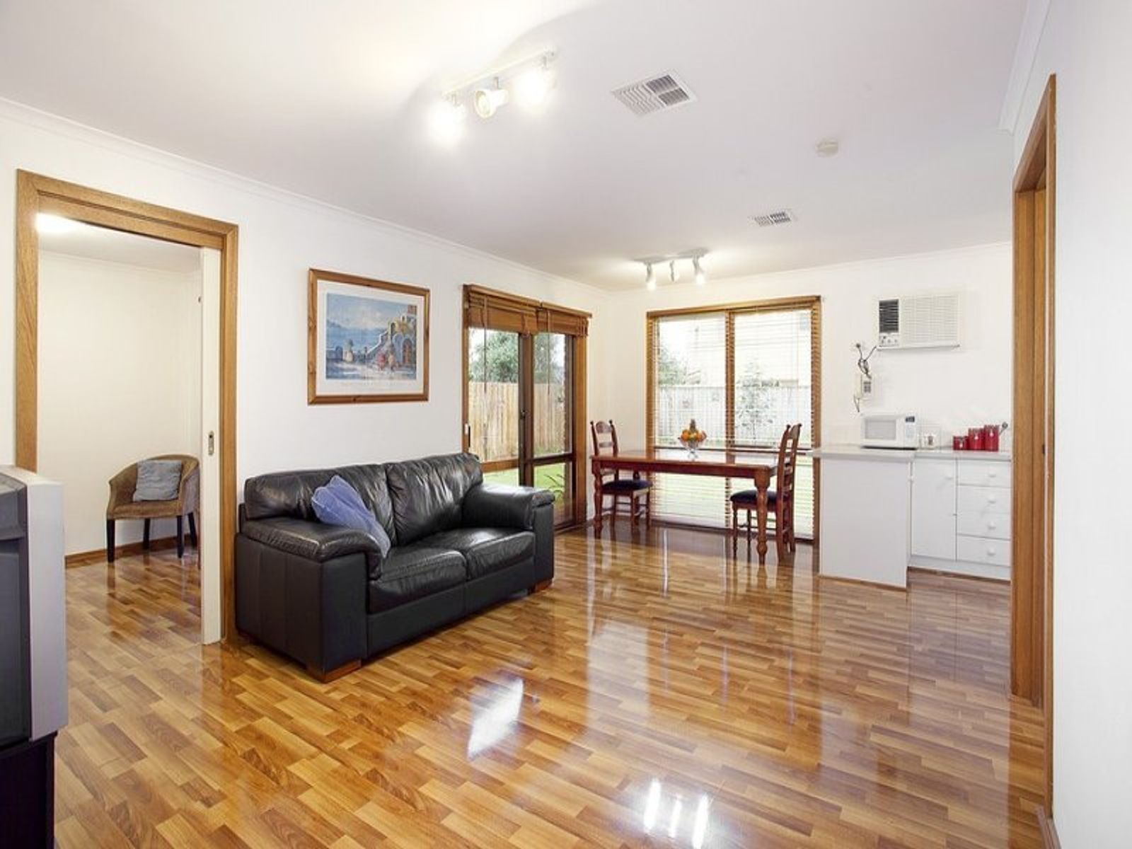 10 Trawalla Street, Aspendale Gardens, VIC 3195, Aspendale Gardens - Thumbnail 3
