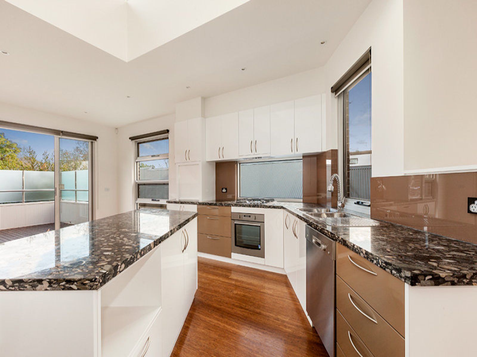 96 Rankins Road, Kensington - Thumbnail 4