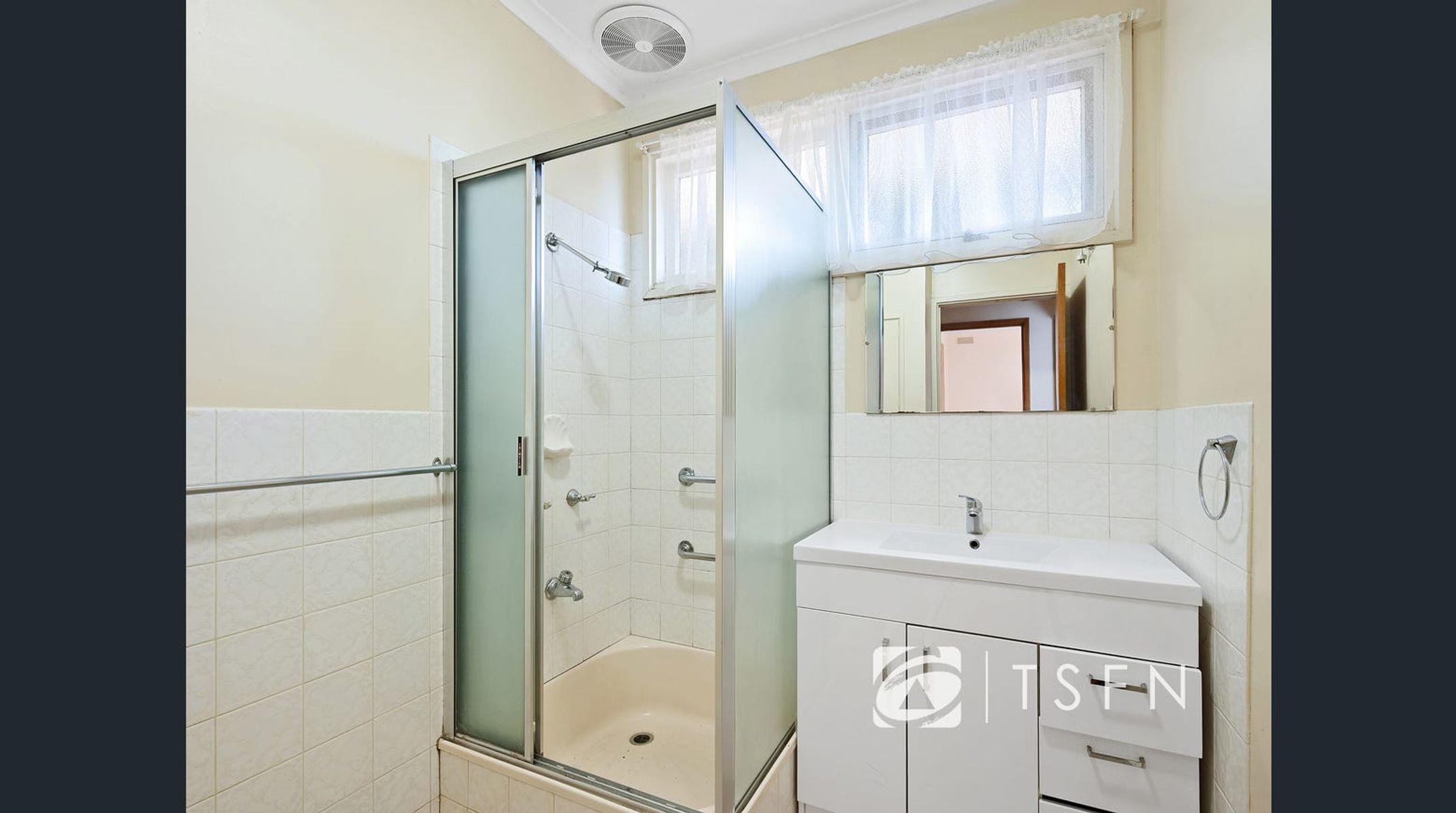 1/2 Rodney St, Flora Hill VIC 3550, Flora Hill - Thumbnail 7