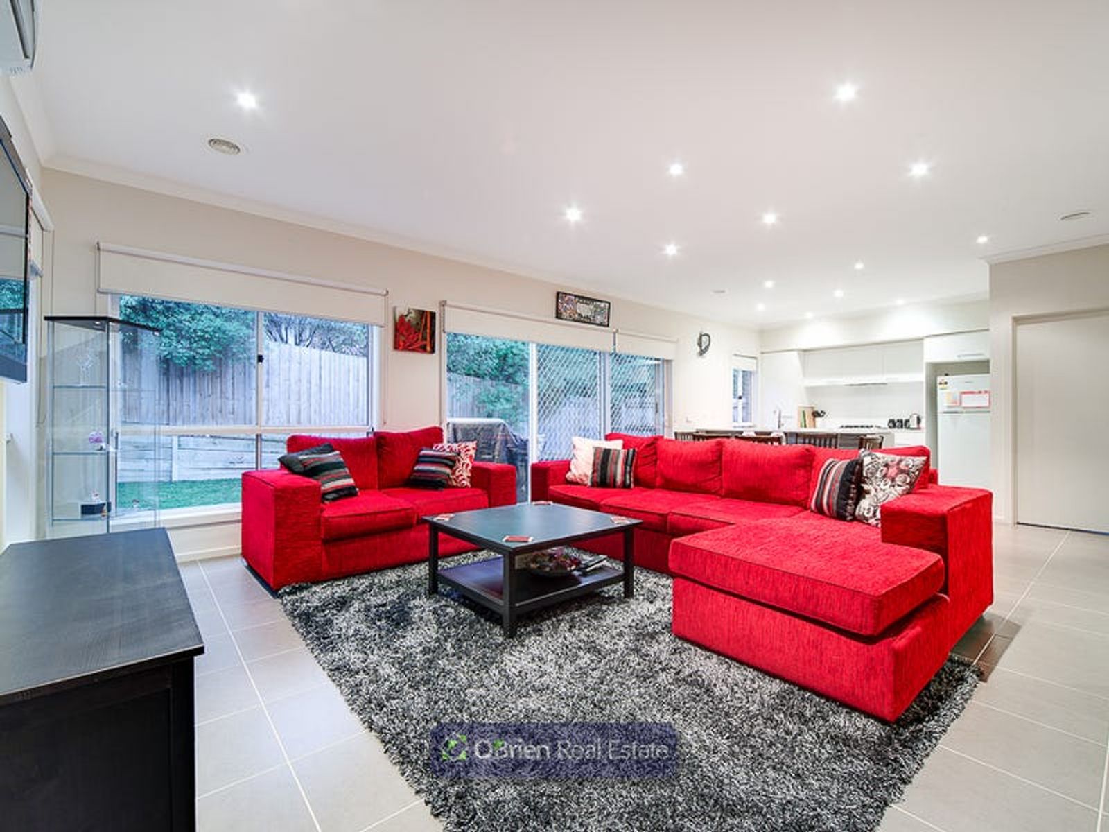 4 Barrier Reef Circuit, Endeavour Hills, VIC 3802, Endeavour Hills - Thumbnail 2