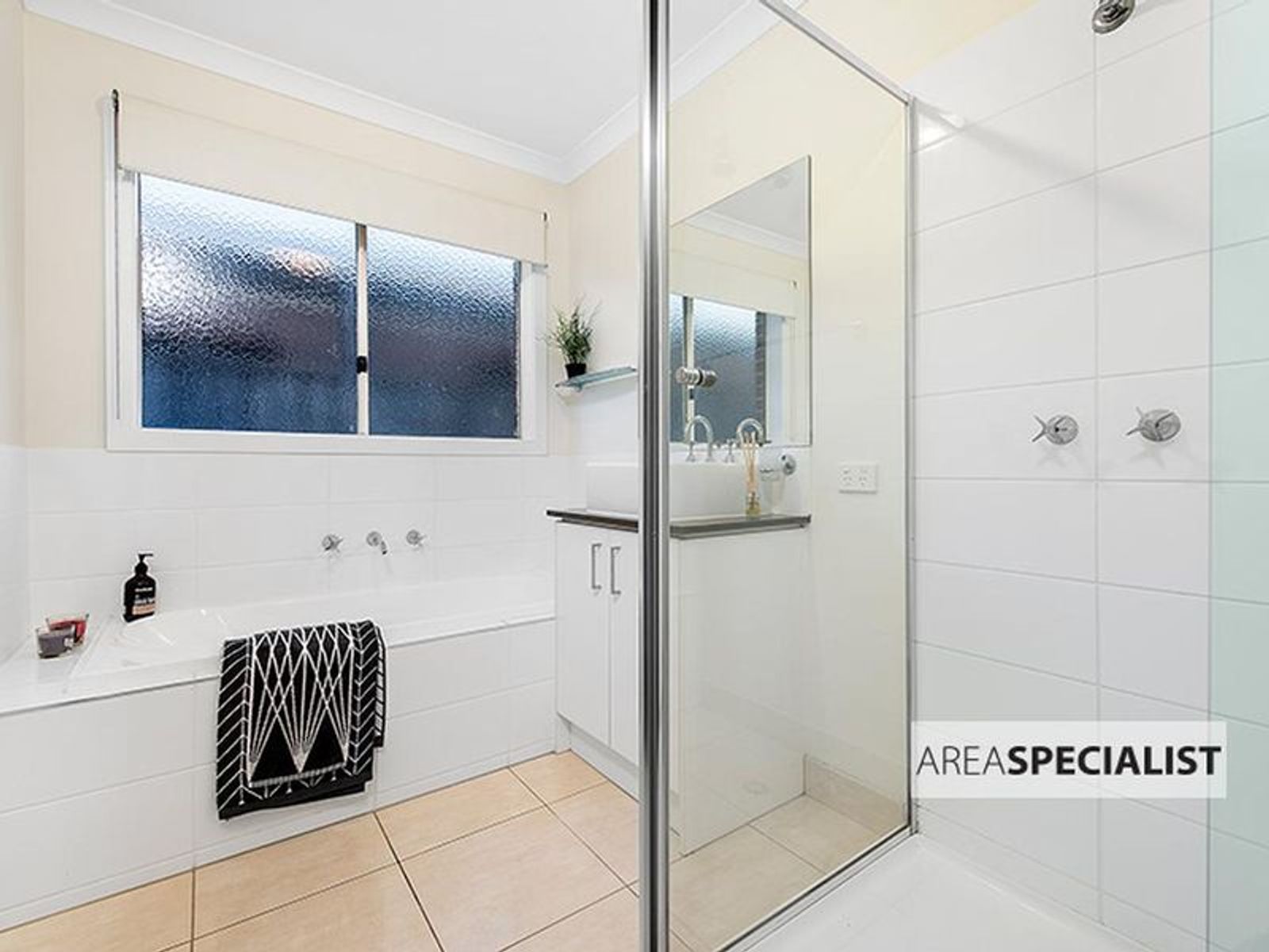 17 Elwood Avenue, Pakenham, VIC 3810, Pakenham - Thumbnail 6