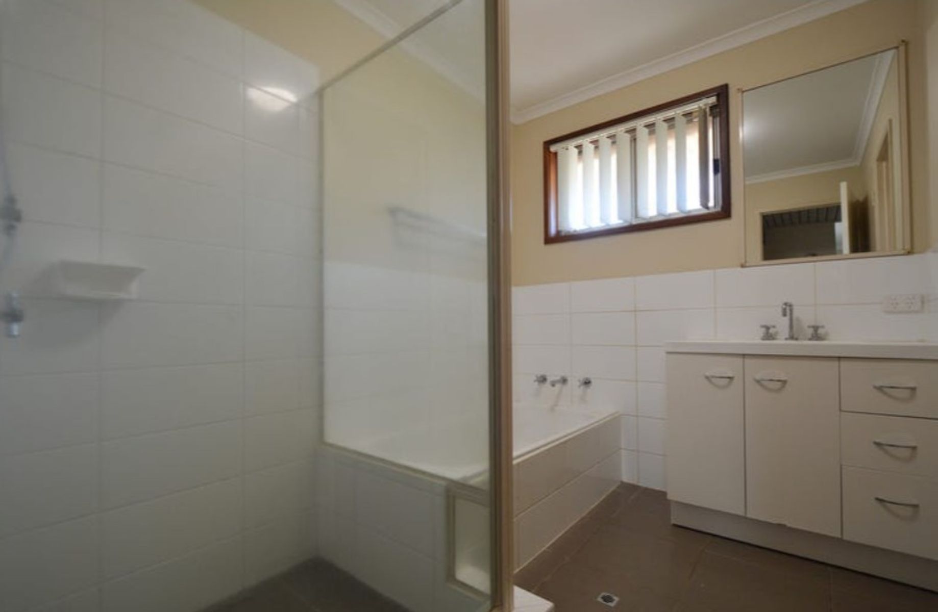 16 Boogalla Crescent, South Hedland WA 6722, South Hedland - Thumbnail 8