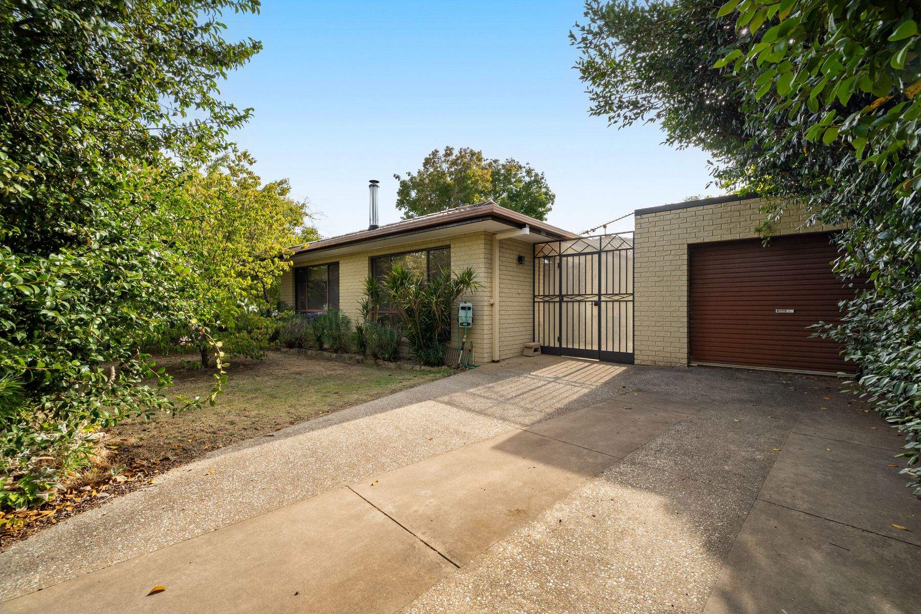 3 Claret Court, Bright VIC 3741, Bright - Image 1
