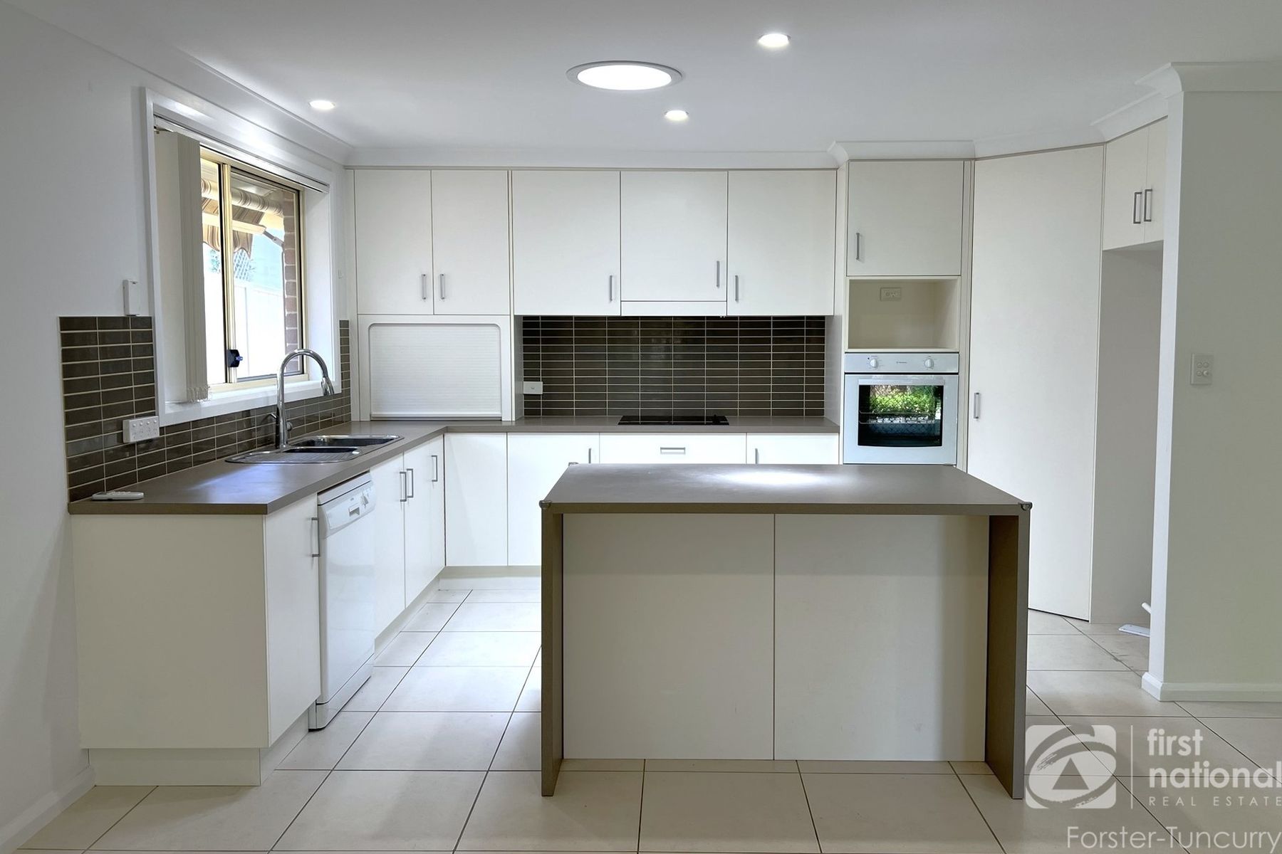 1/6 Pioneer Drive, Forster NSW 2428, Forster - Thumbnail 4