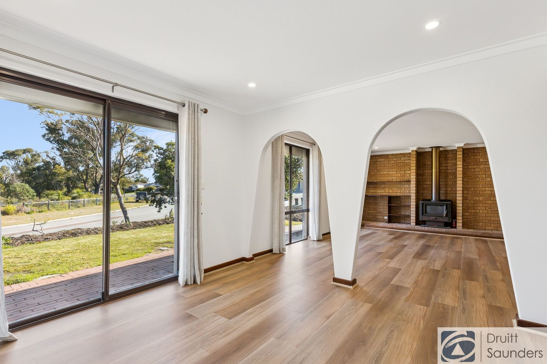 11 Peckham Crescent, Kingsley WA 6026, Kingsley - Thumbnail 7