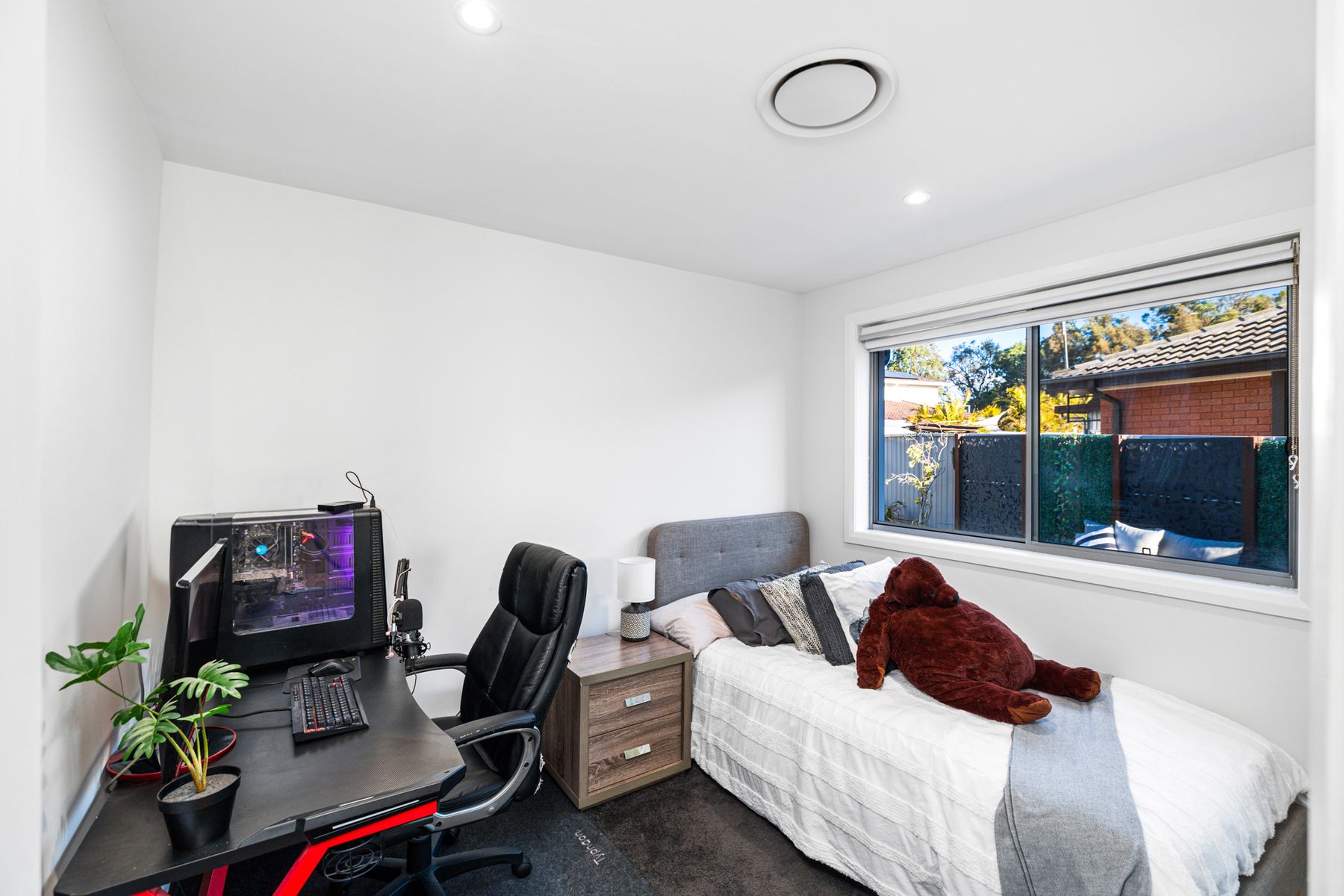 1 Ousley Place, Milperra NSW 2214, Milperra - Thumbnail 8