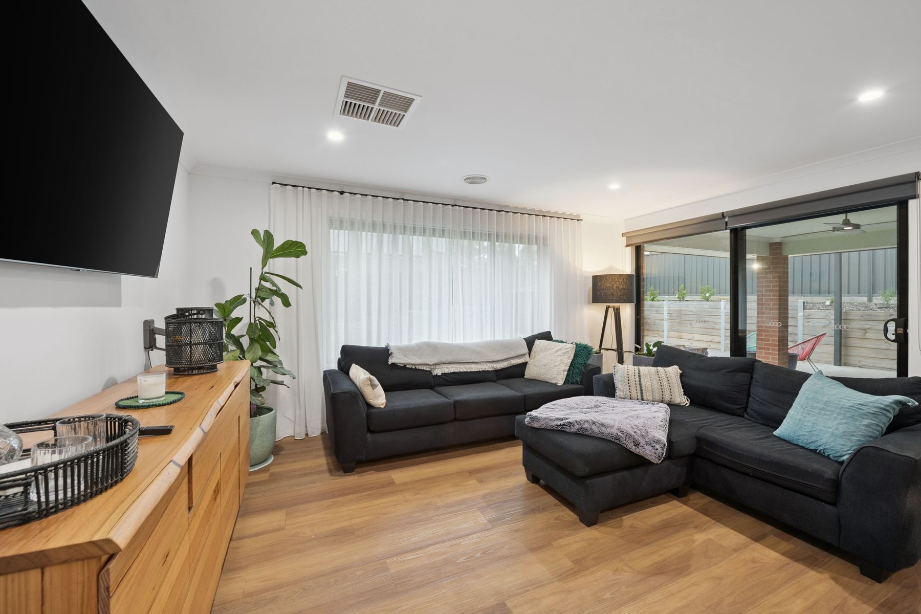 6 Captain Court, White Hills VIC 3550, White Hills - Thumbnail 3